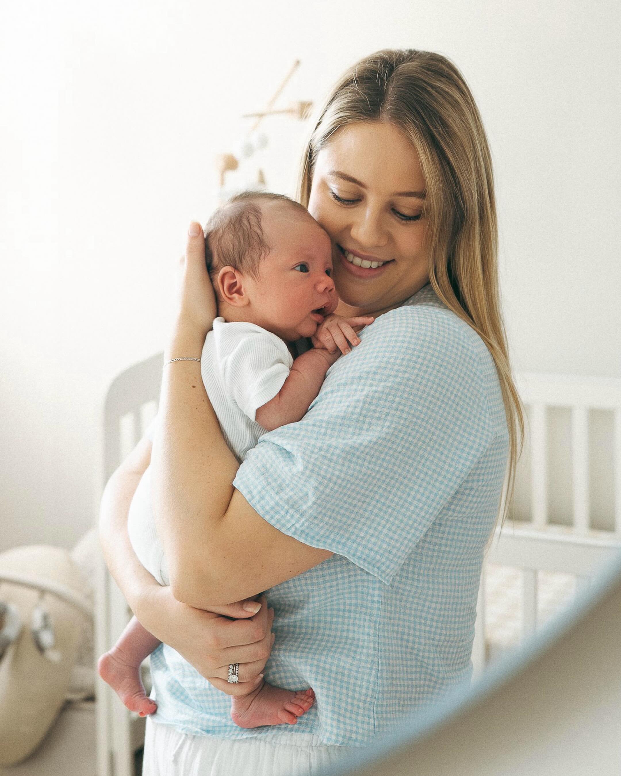 Slow mornings, warm sunshine, and no need to rush.

This in-home newborn session was spent soaking up the light by the window, hanging out in their favourite rooms, and capturing life exactly as it is with their newest little love. Luna made sure she