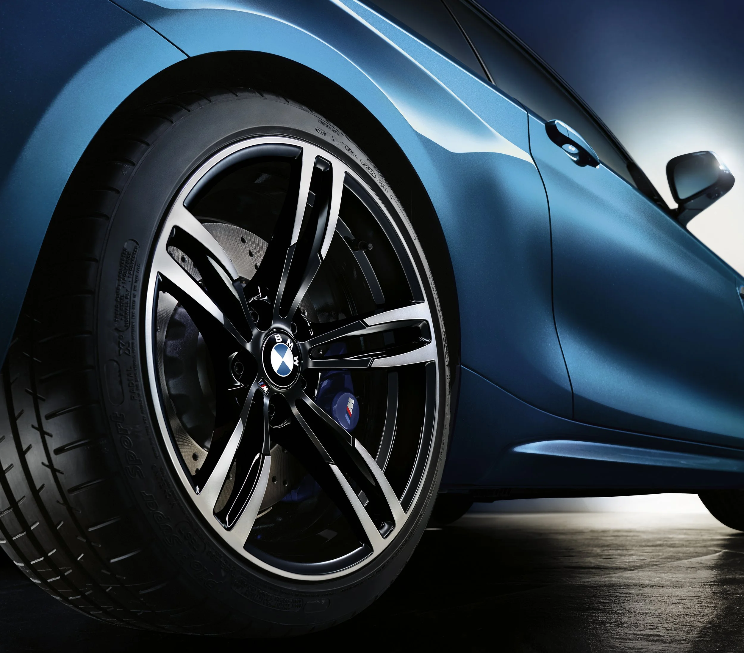 p90199713_highres_the-new-bmw-m2-coupe.jpg