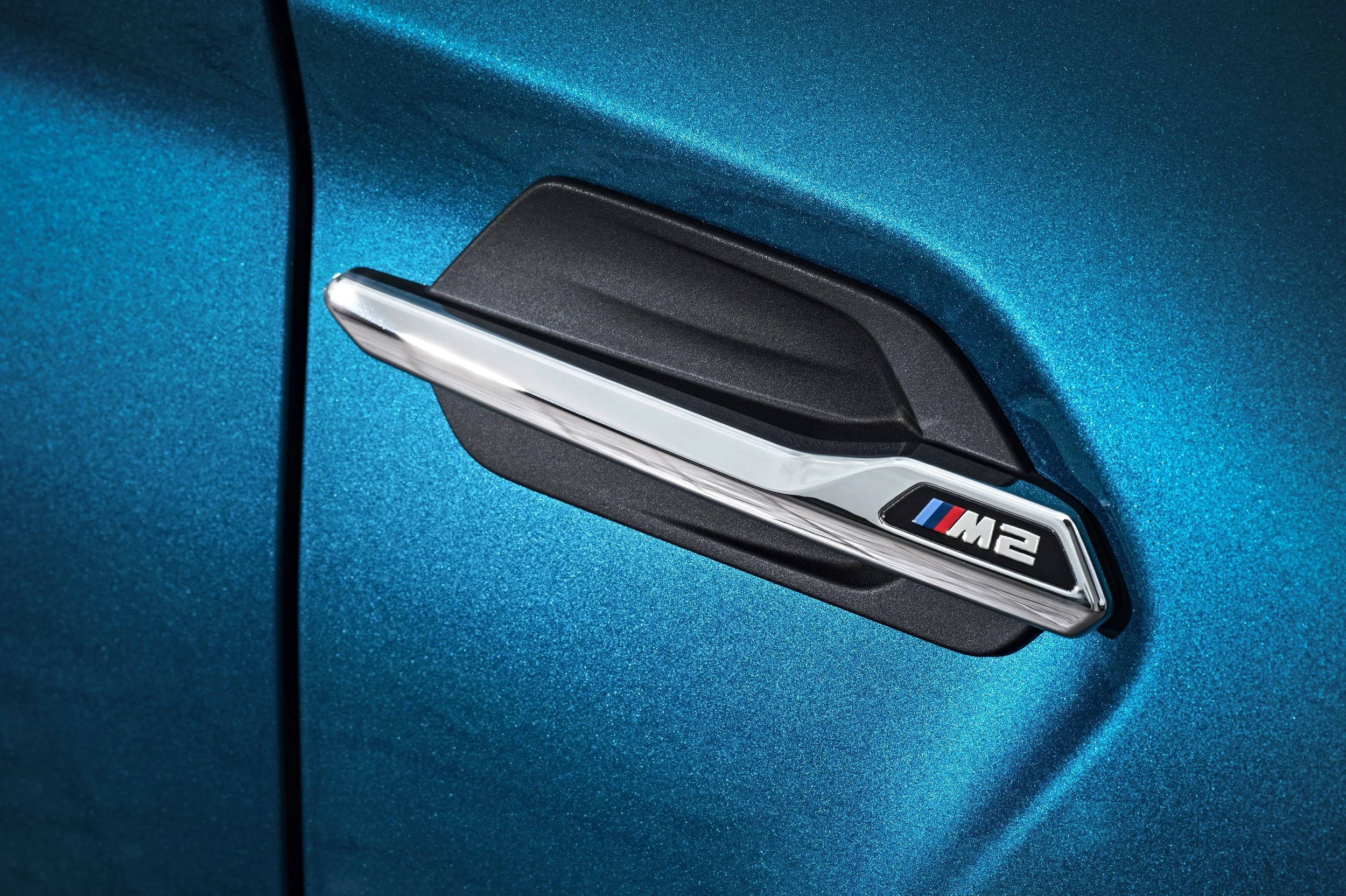 p90199699_highres_the-new-bmw-m2-coupe.jpg