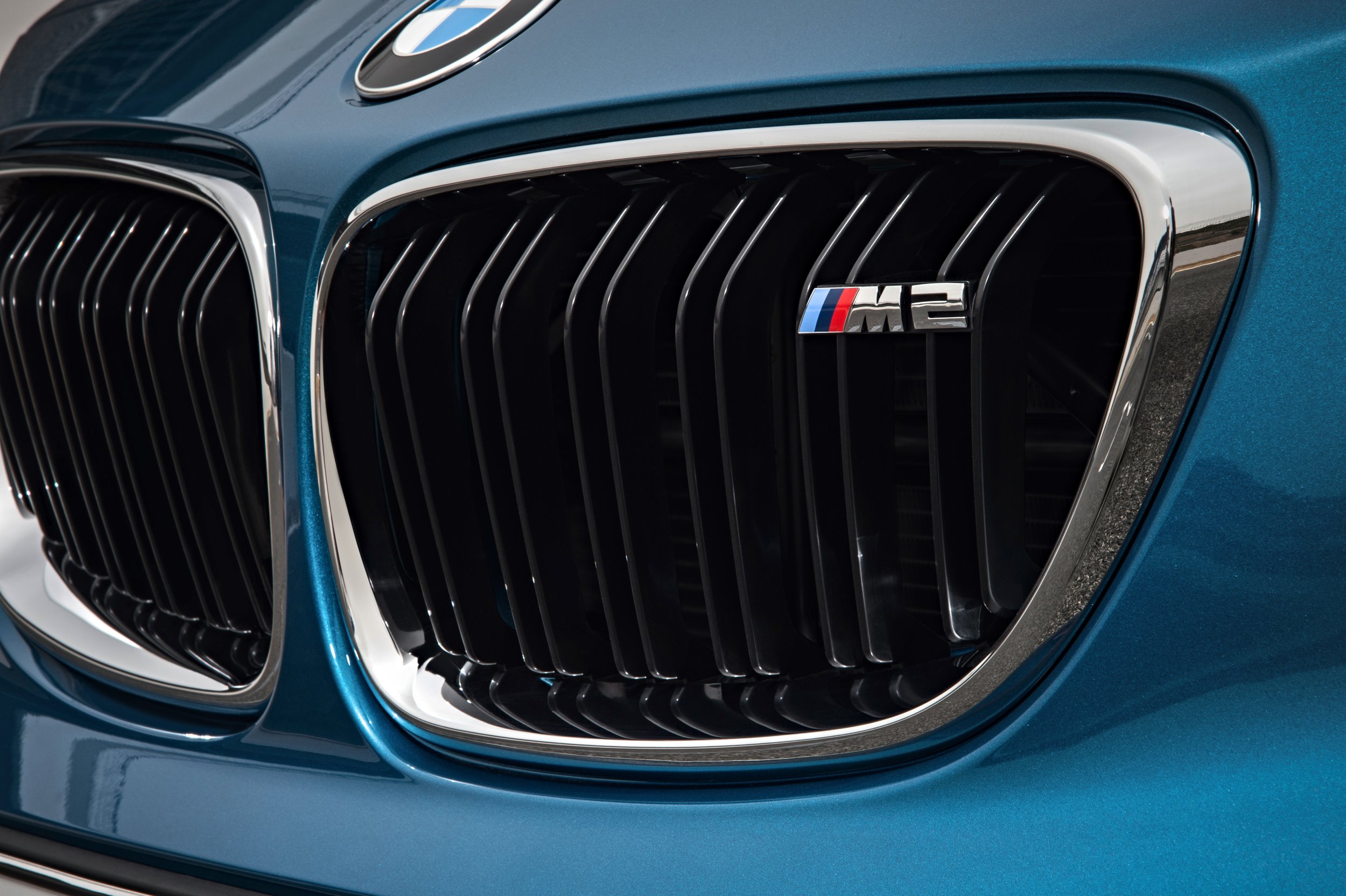 p90199681_highres_the-new-bmw-m2-coupe.jpg