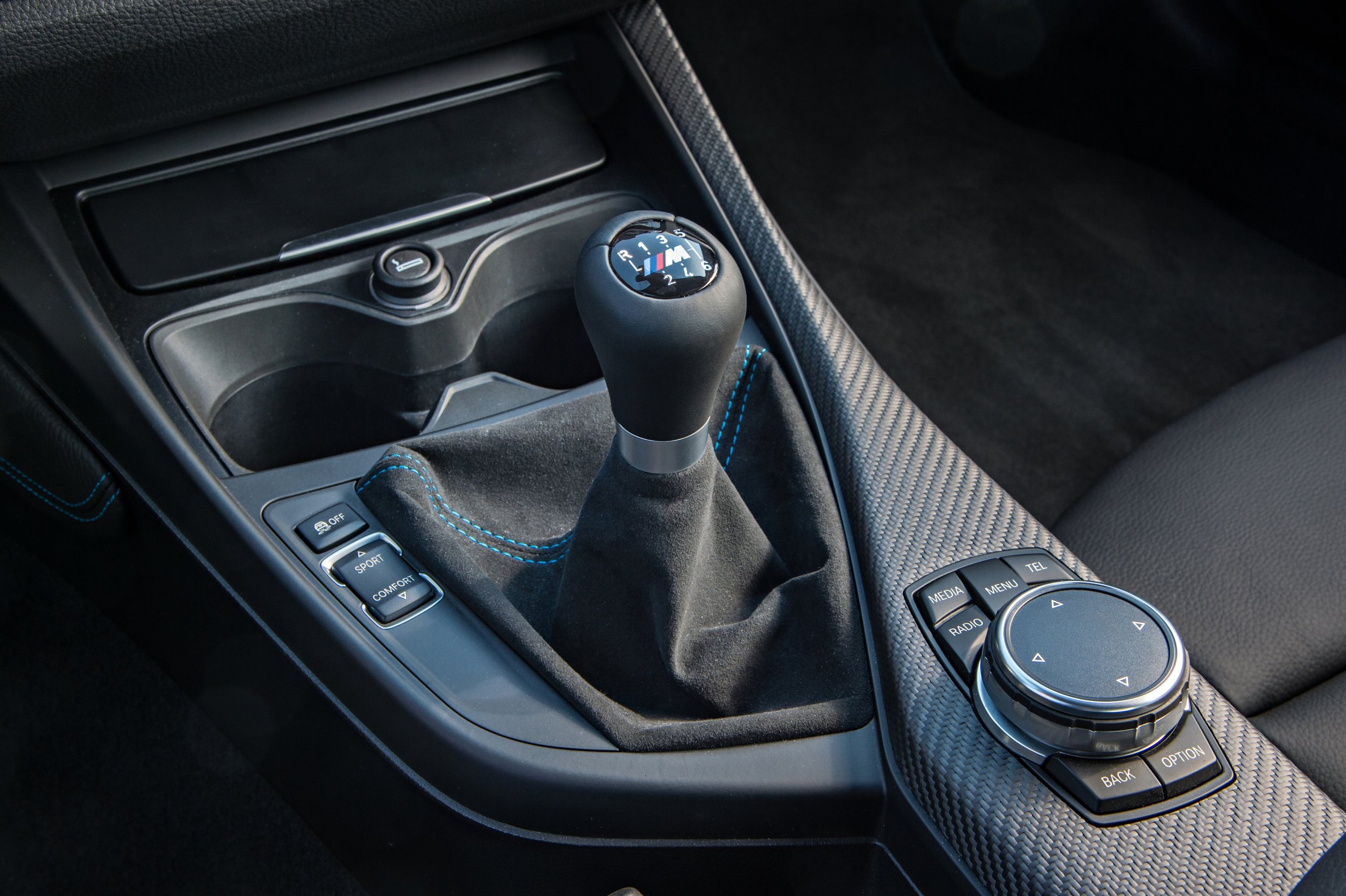 p90210194_highres_bmw-m2-coupe-02-2016.jpg