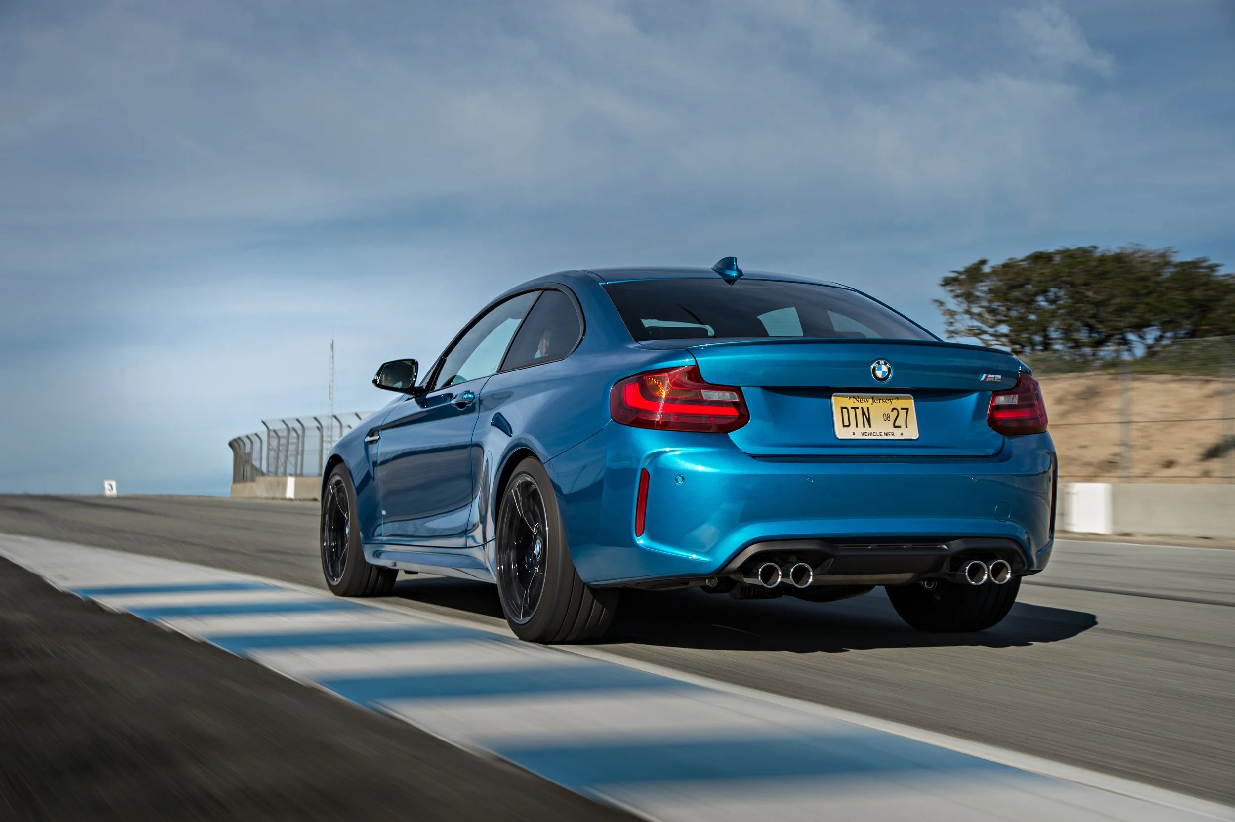 p90210096_highres_bmw-m2-coupe-02-2016.jpg