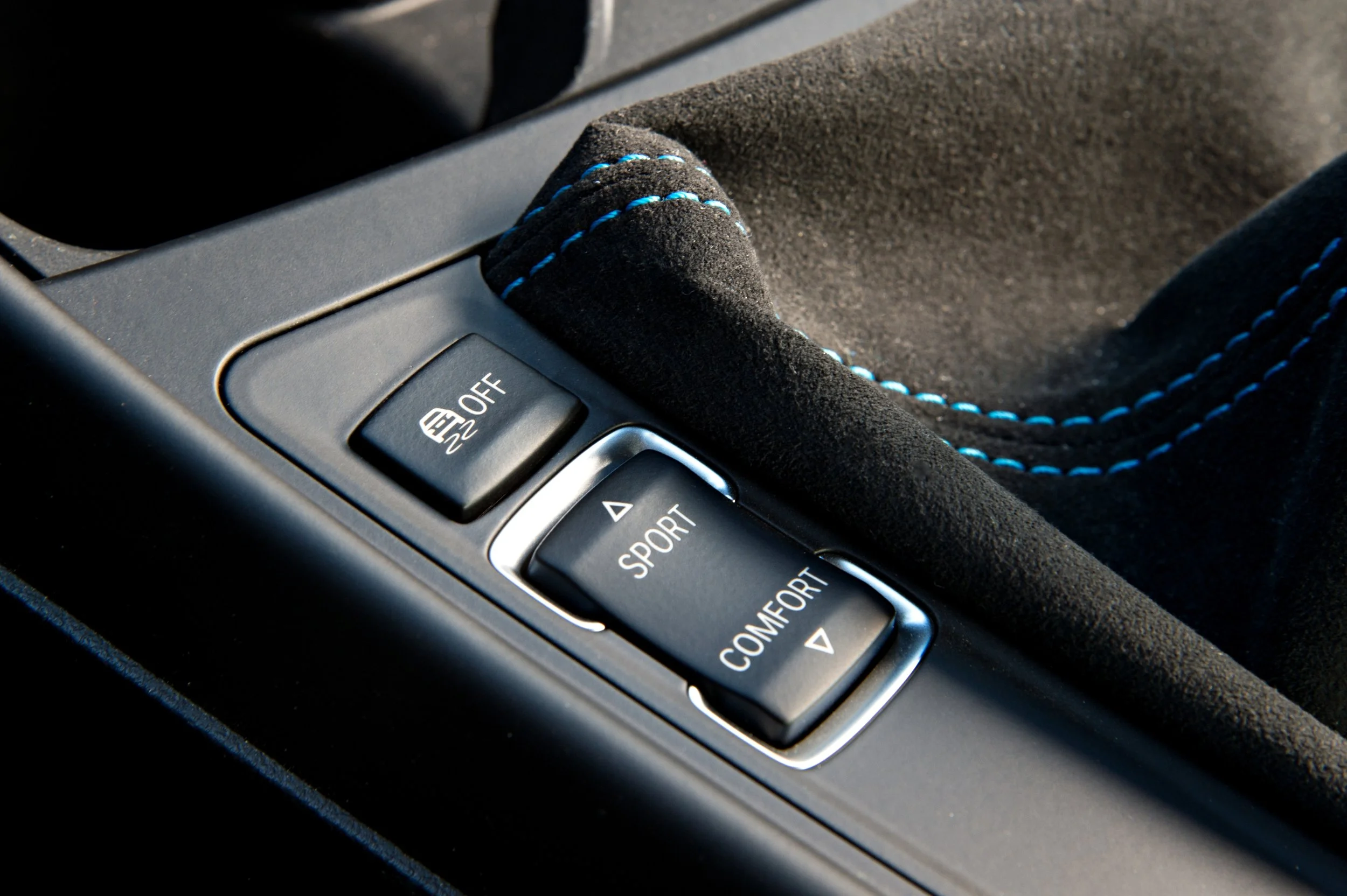 p90210200_highres_bmw-m2-coupe-02-2016.jpg
