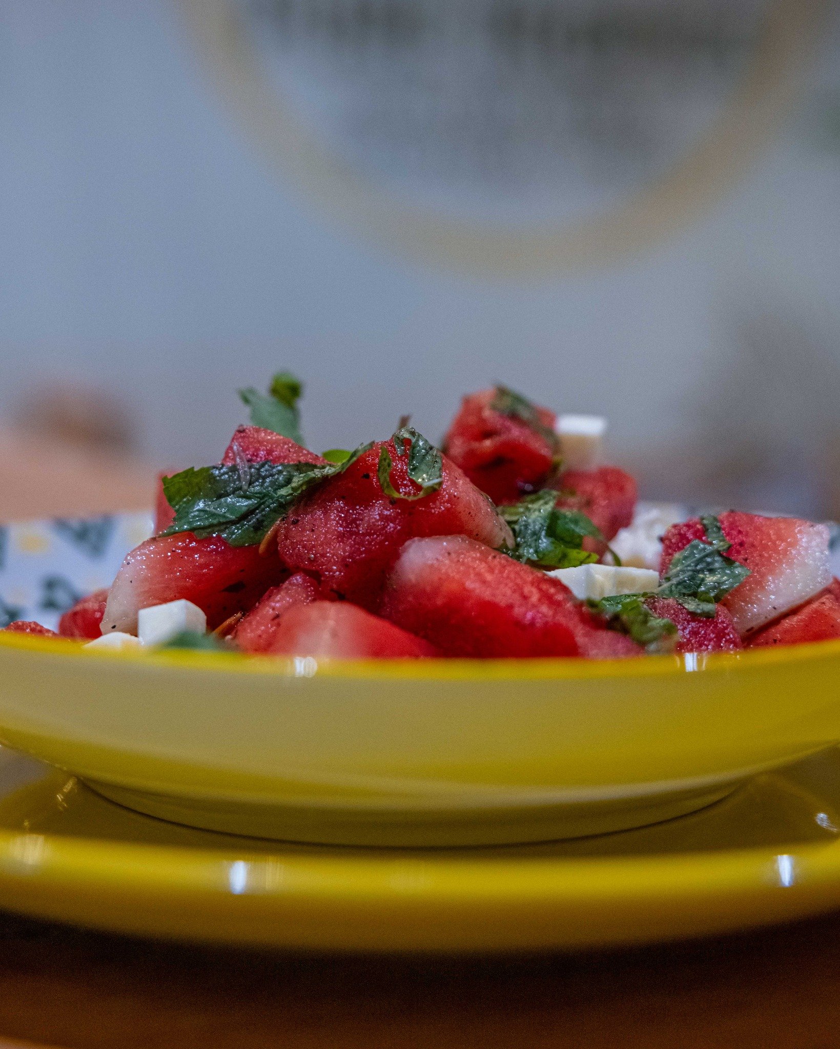Healthy lunches, sorted. ⏱️💼 Grab a quick, nutritious meal that won't slow you down. Dine in or grab it to go!

 #LunchRush #GrandOpening #SaladBowl #puretropics
#FreshIngredients
