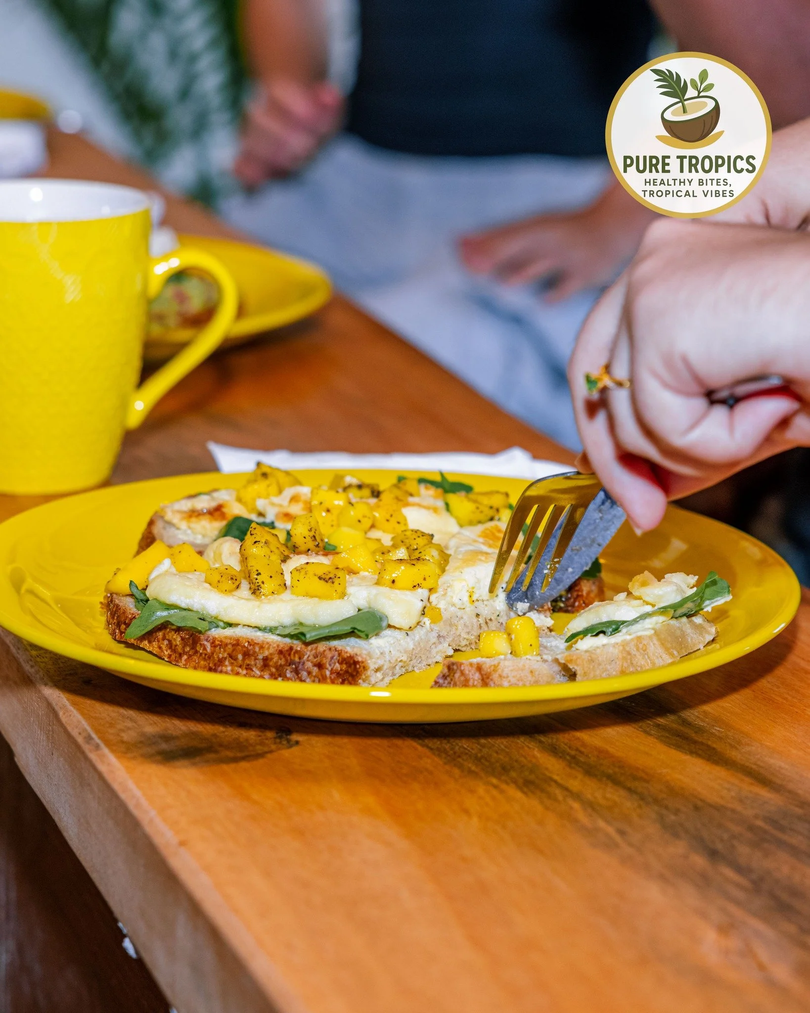 Intentional eating never tasted this good. 🥭🌿

Every layer, every flavor, every bite matters. Slice into pure tropical goodness today and treat yourself to the freshest flavors on the island. ✨

#PureTropics #HealthyEats #ZanzibarRestaurants #Tropi