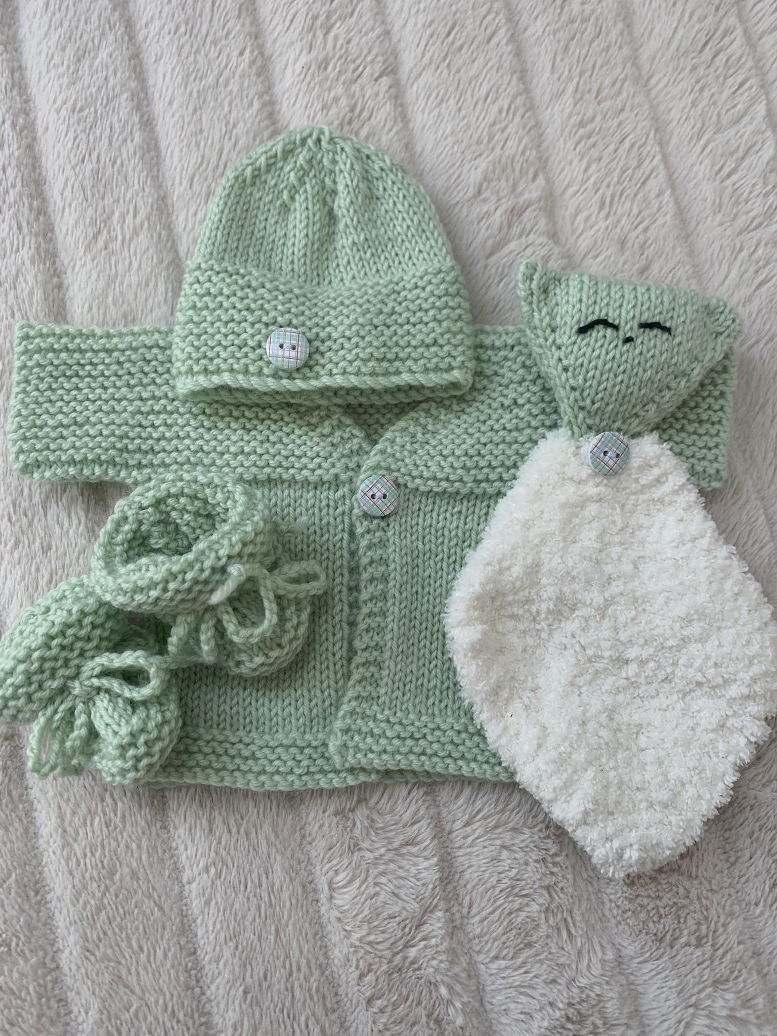Green Unisex Prem baby knitted set