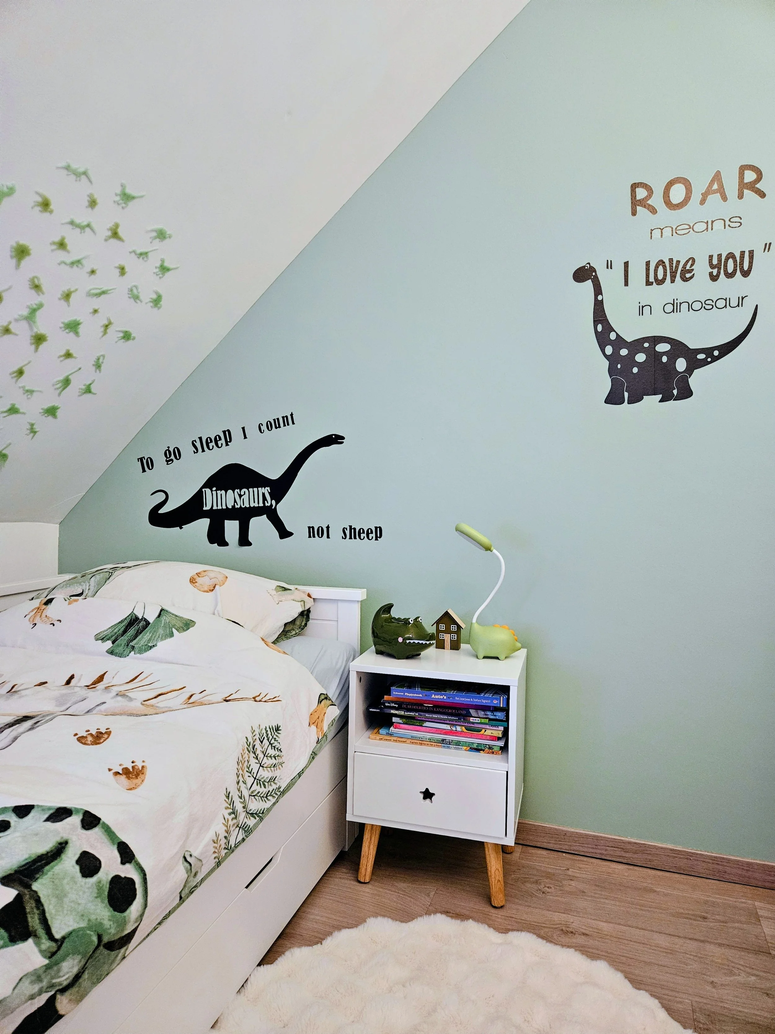 Styling van kinder- en jongenskamer in dinothema door STYL'D & SOLD Zandvliet