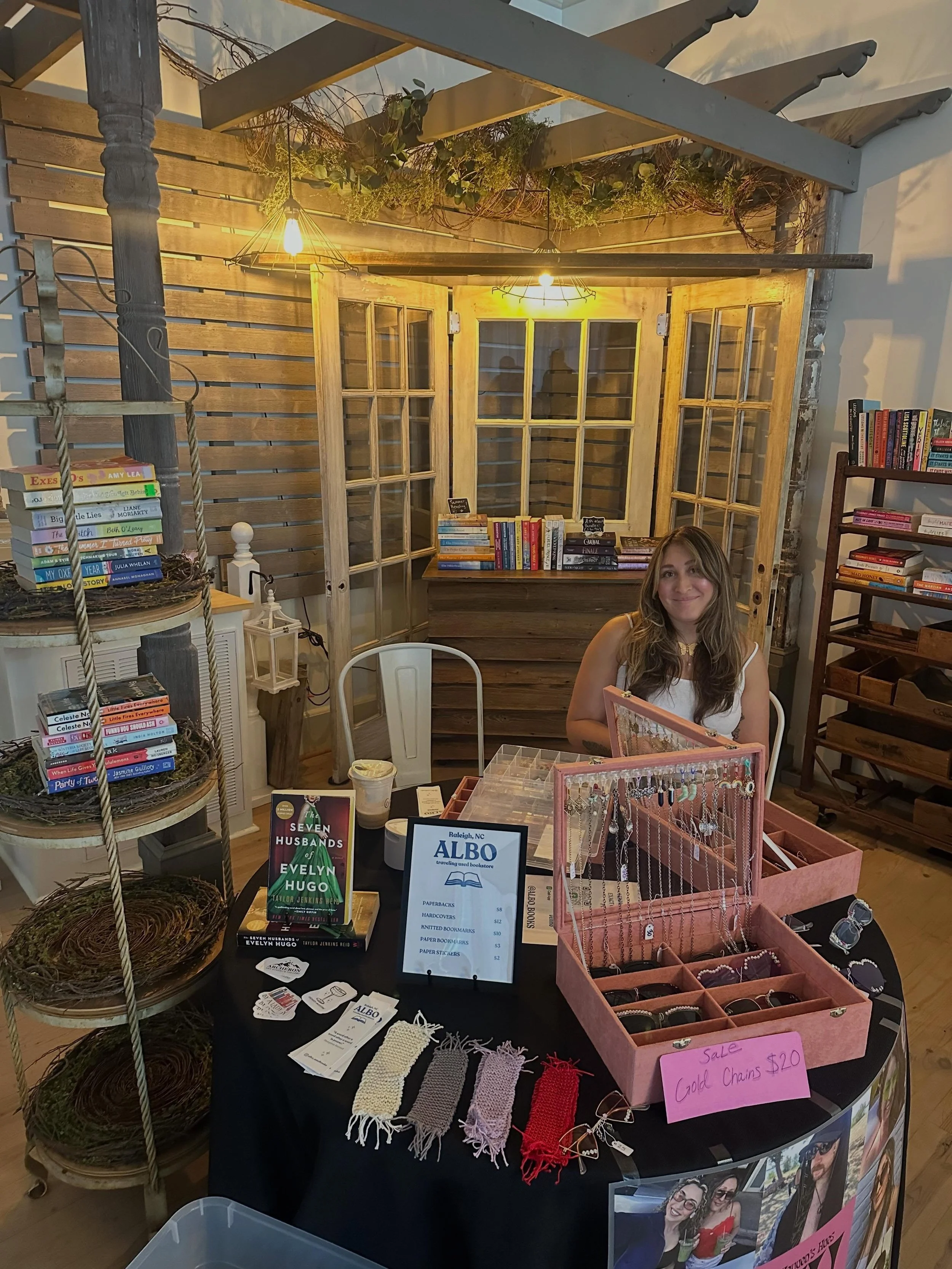 Had a wonderful time at the @unhingedcoffee.co Pride Black Party! Catch us next time on July 18th for the Unhinged Summer Market ☀️📚