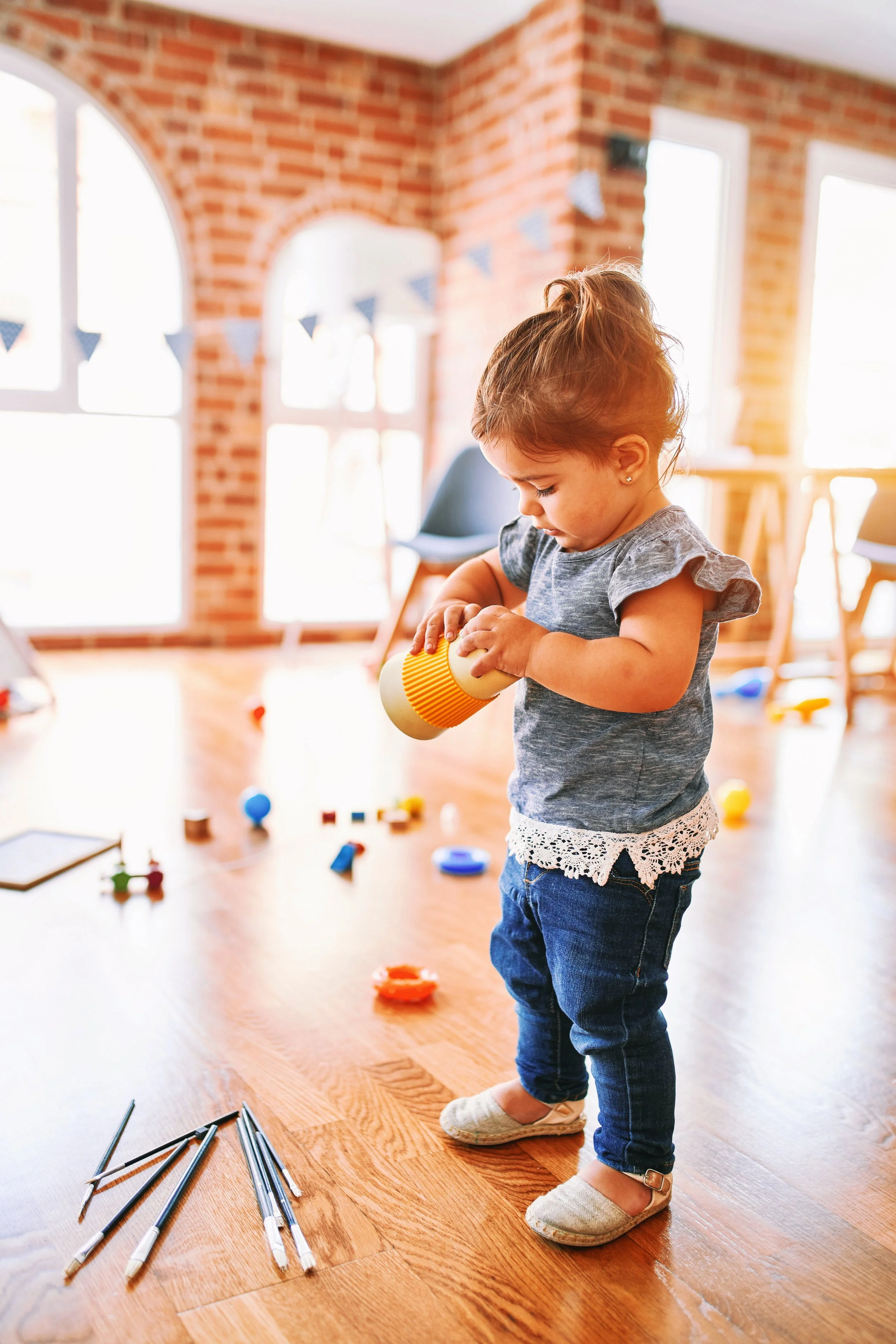 We provide support with the management and advice on school placements within Valencia’s private education system, offering complete security and peace of mind for every family
