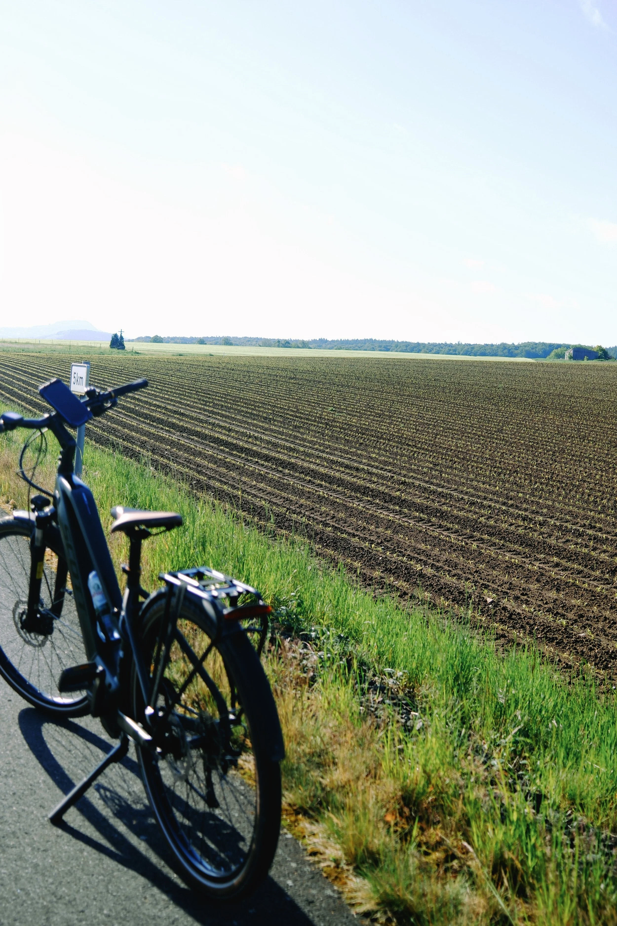 Eco-cultural tour with a bike in the agriculture space