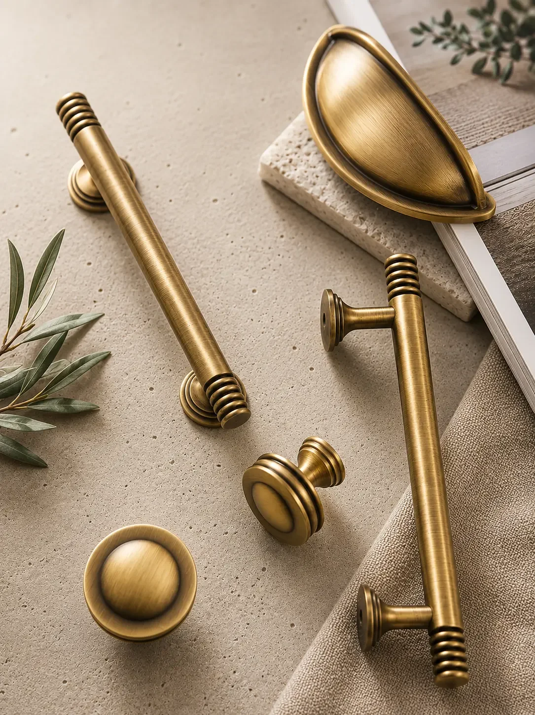 Knobs & Pulls