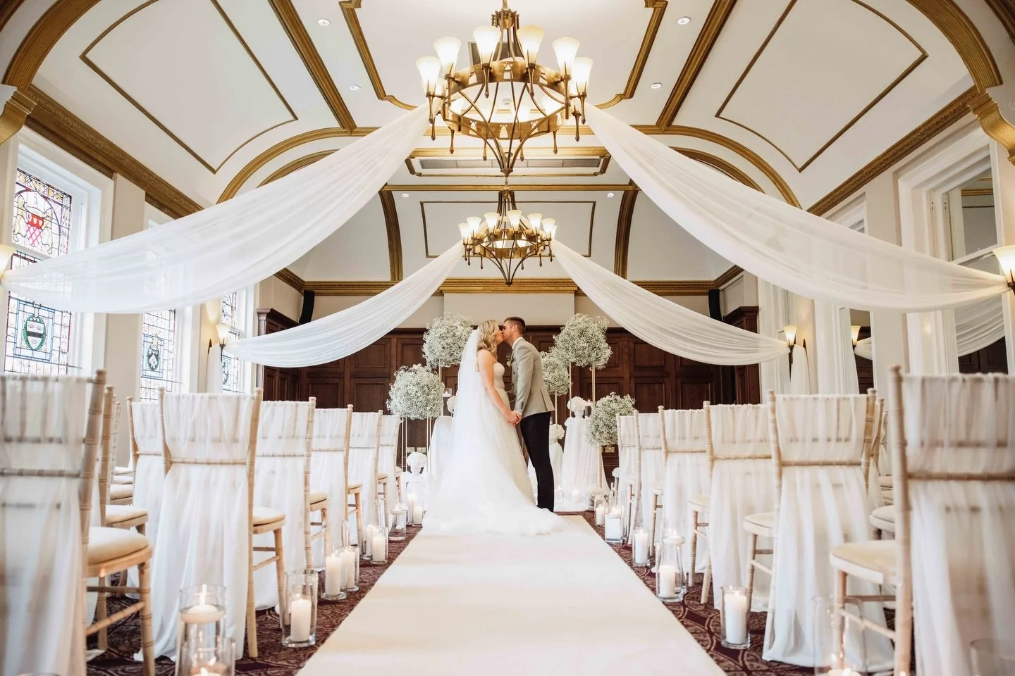 Love at first 💋
From the dress to the decor we fall in love with our county suite more and more every day 

#weddingsinnewcastle #wedding #newcastlewedding #weddingdecor #weddingdesign