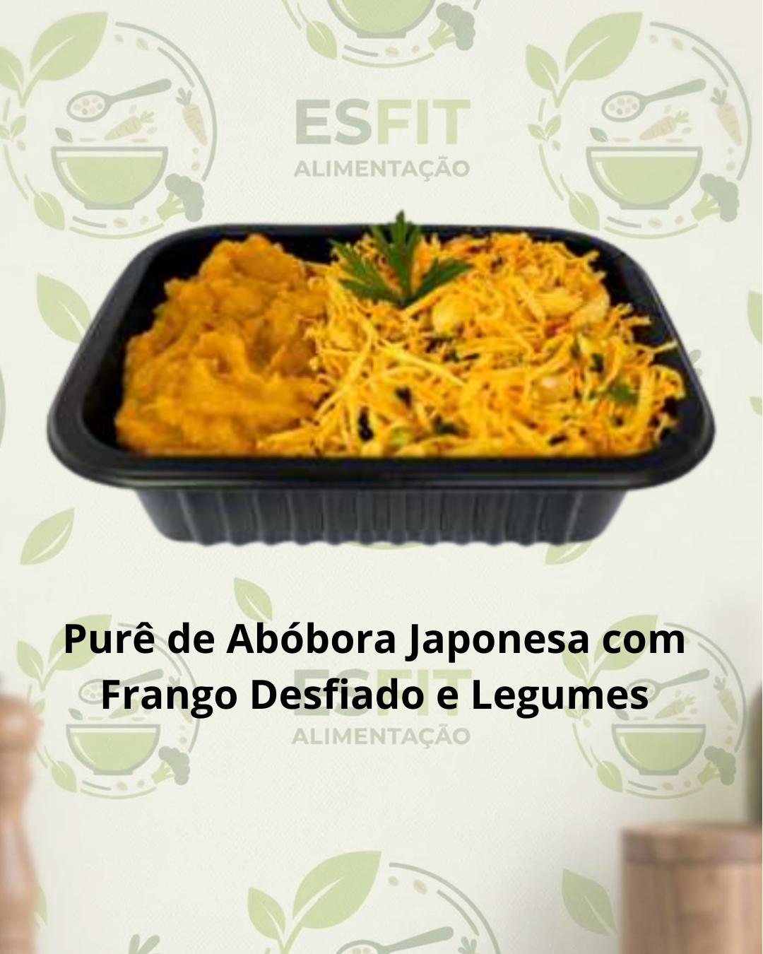 Purê de Abóbora Japonesa com  Frango Desfiado e Legumes