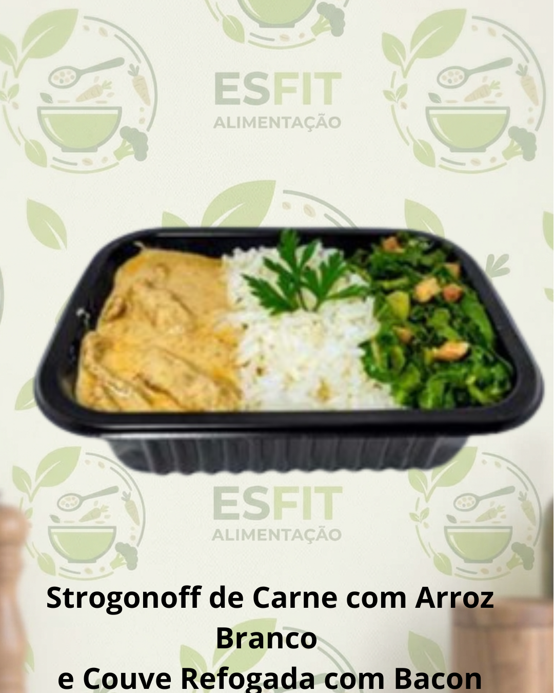 Strogonoff de Carne com Arroz Branco  e Couve Refogada com Bacon