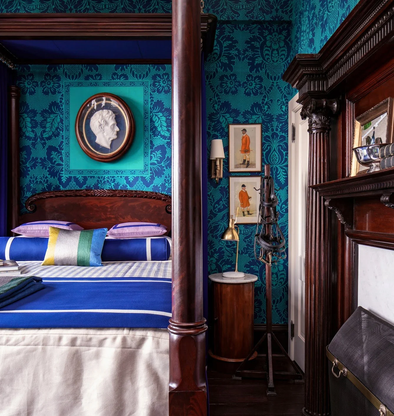 Walpole Damask, The Henry Blosser House. As seen in Historic Style: Honoring the Past with Design for Today by Kelee Katillac. © Aaron Leimkuehler