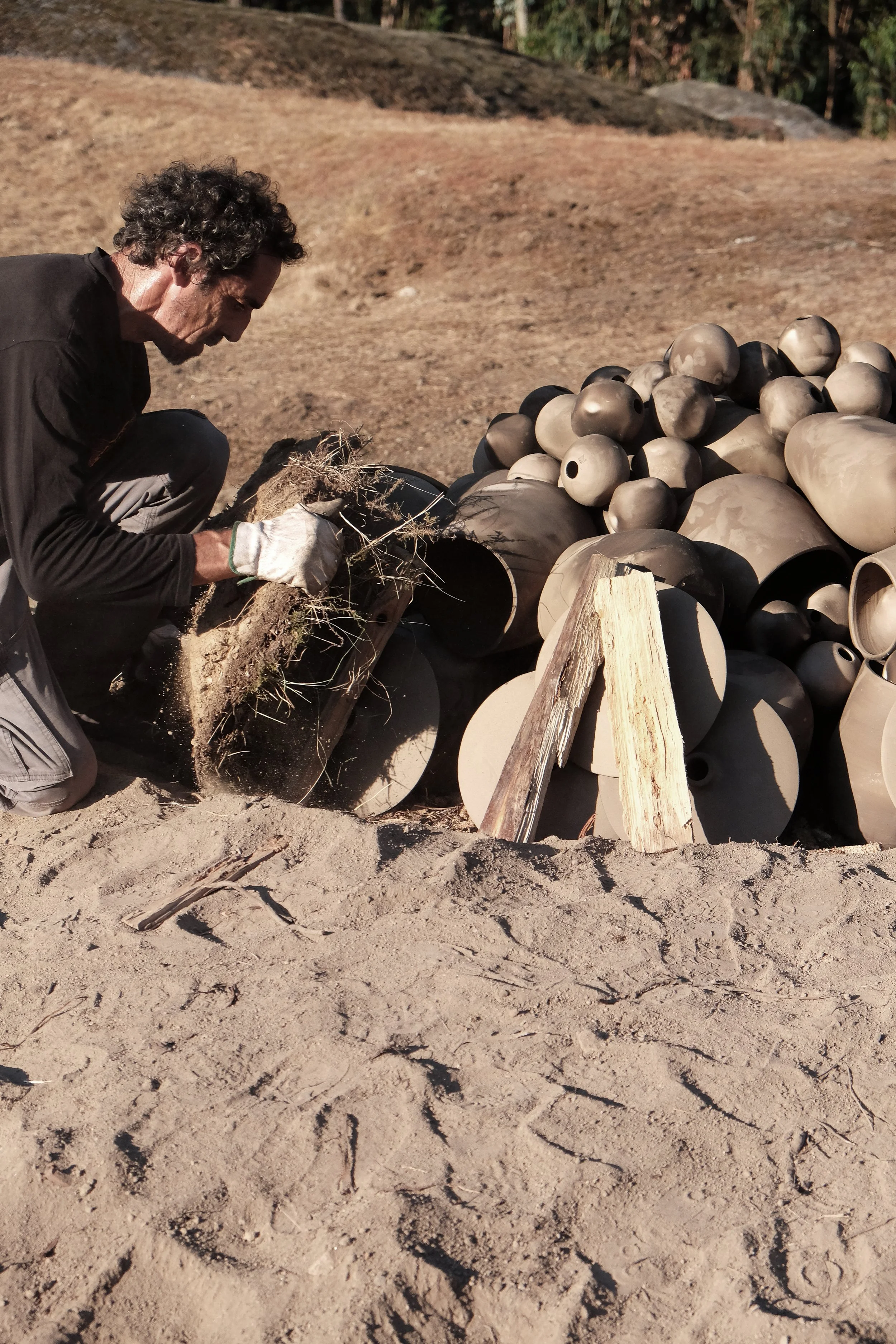 Carlos, Barro Negro artisan