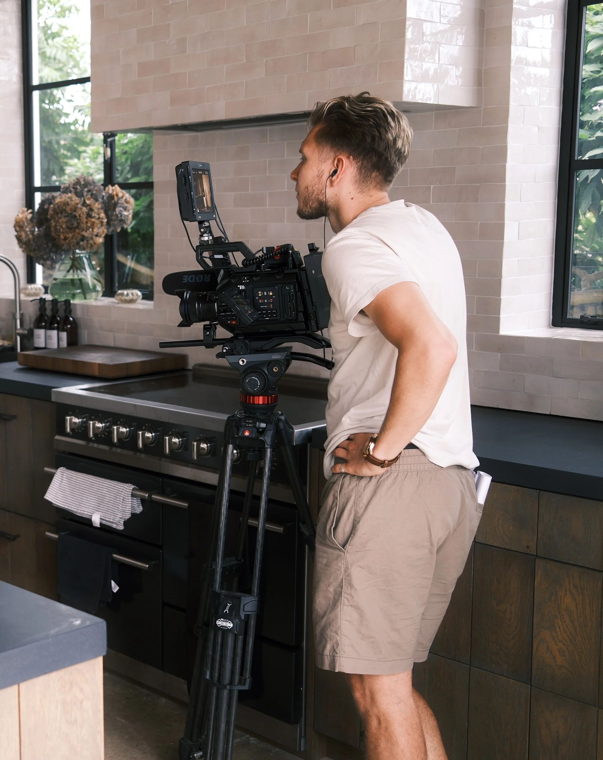 VIDEOGRAPHY