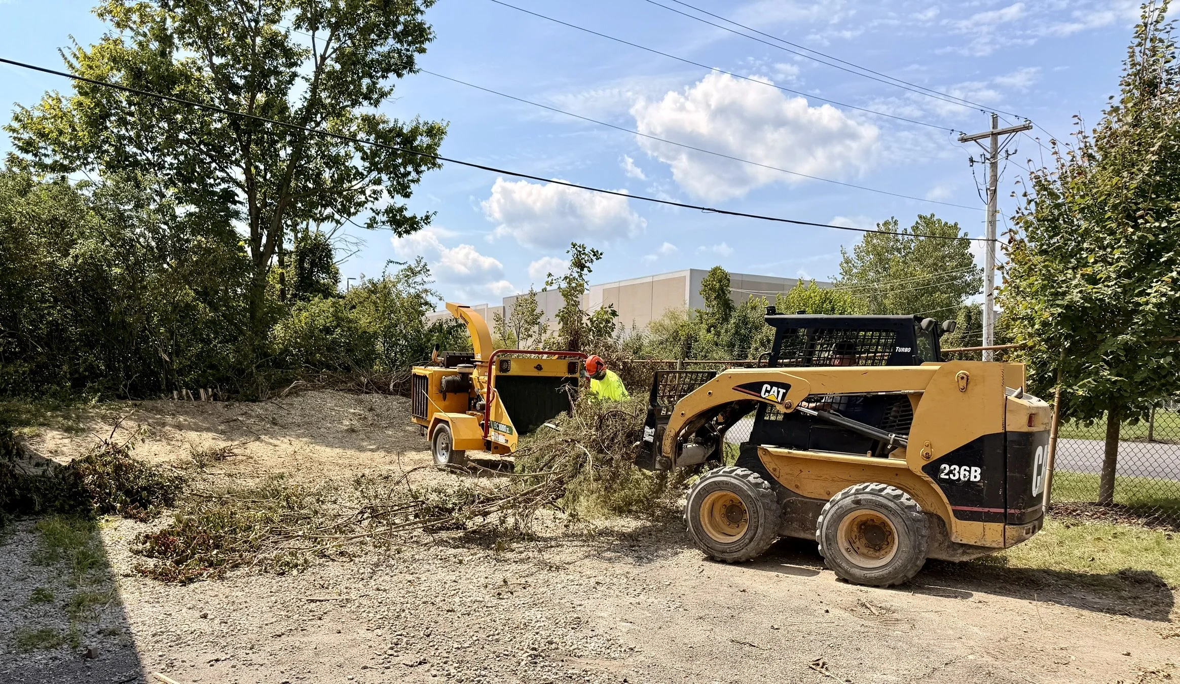 Encounter_LandClearing_Commercial_MulchingSkidSteerChipper.JPEG