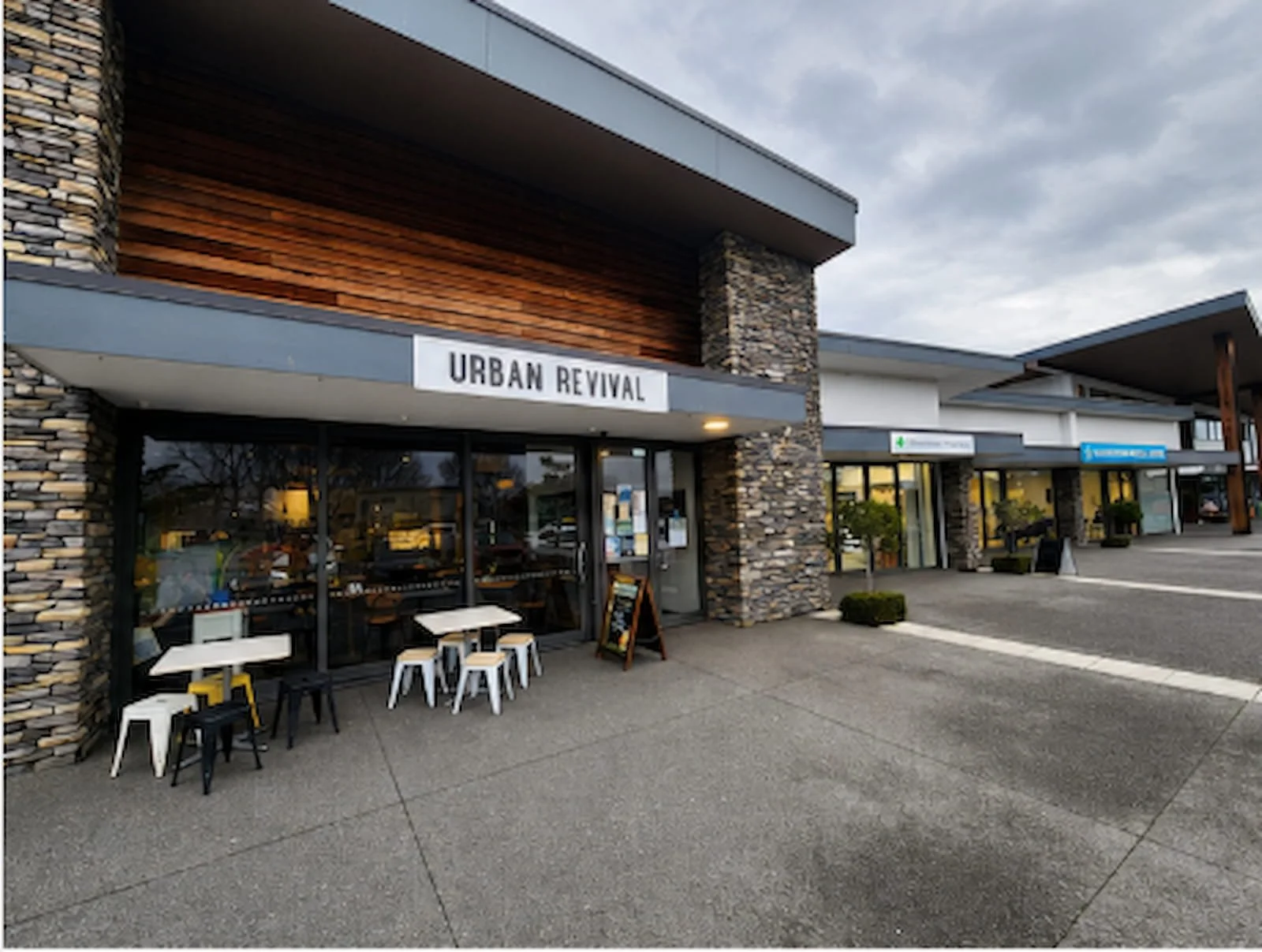 Urban Revival Café at Silverstream Retail Village in Kaiapoi serving barista coffee, breakfast, brunch and fresh café meals