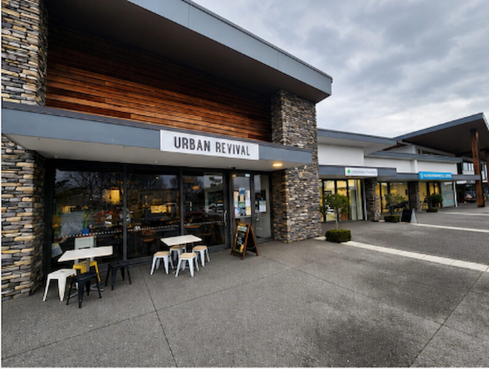 Urban Revival Café at Silverstream Retail Village in Kaiapoi serving barista coffee, breakfast, brunch and fresh café meals