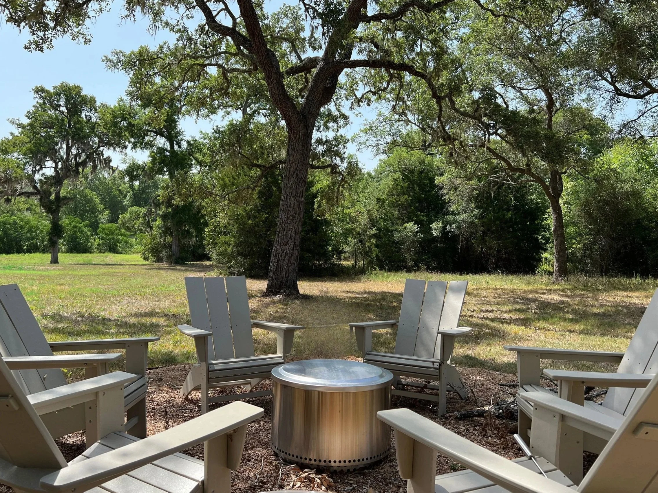 FIRE PIT WITH POLYWOOD SEATING
