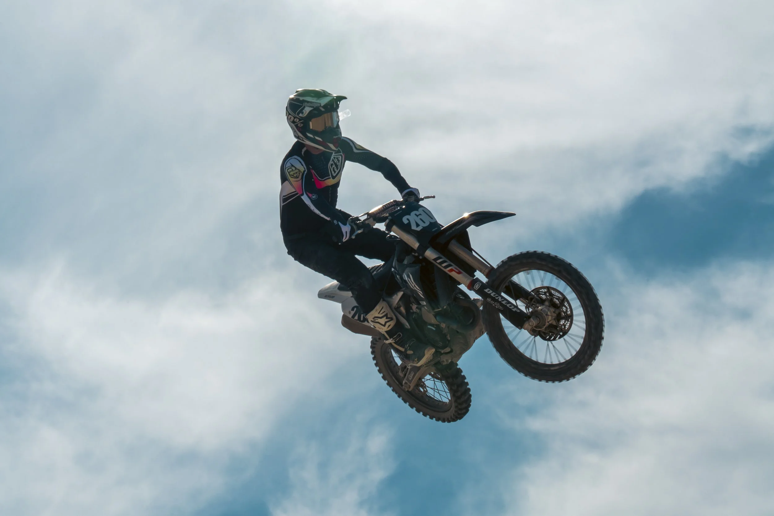 MOTO-30.jpg