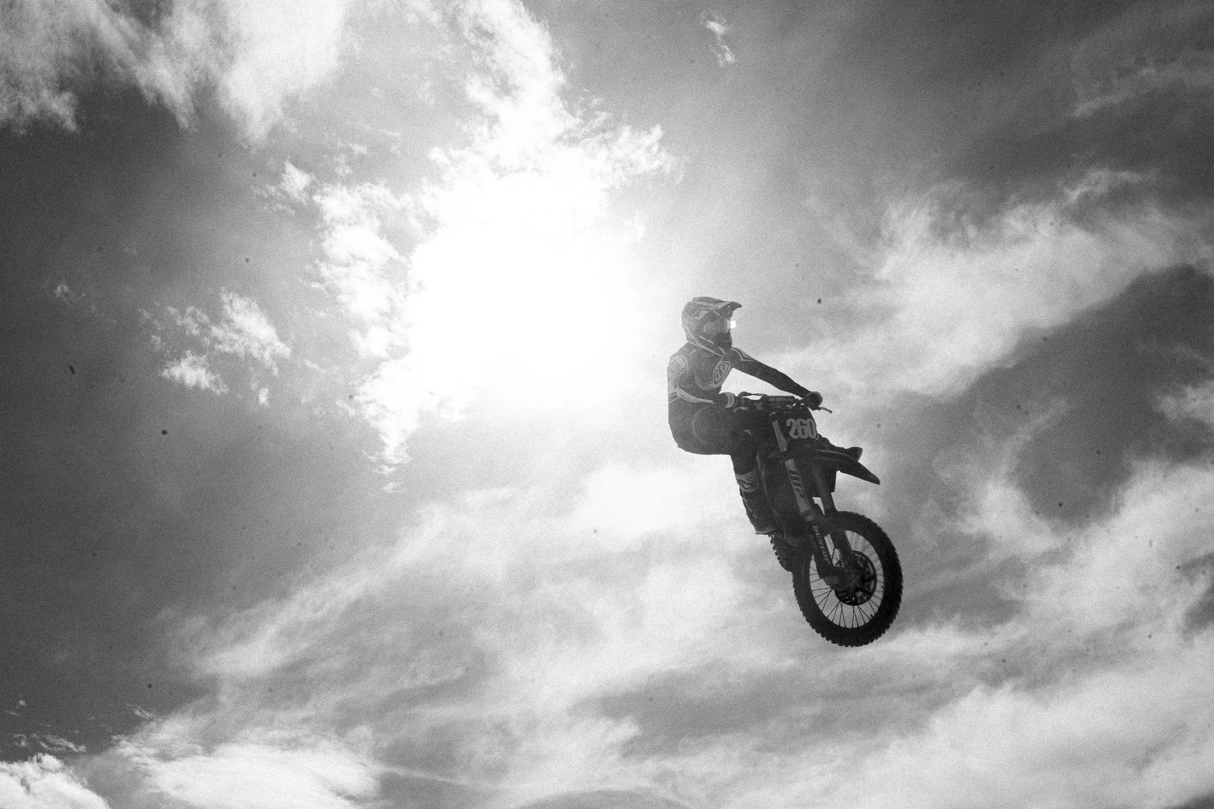 MOTO-35.jpg