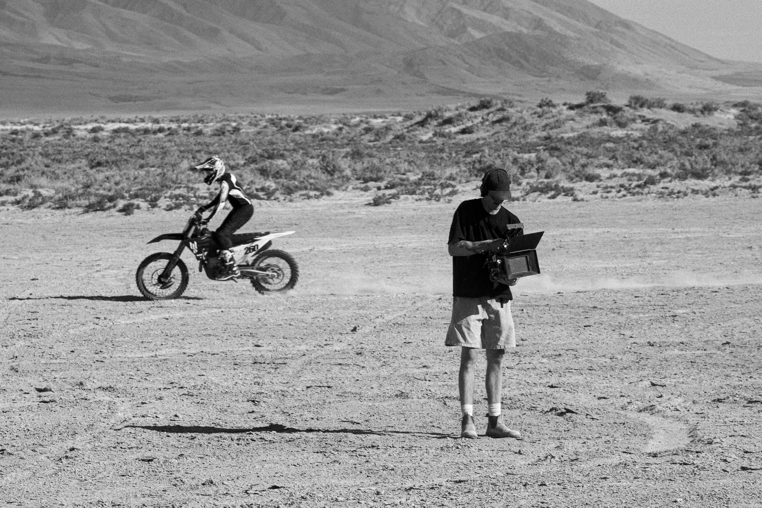 MOTO-40.jpg