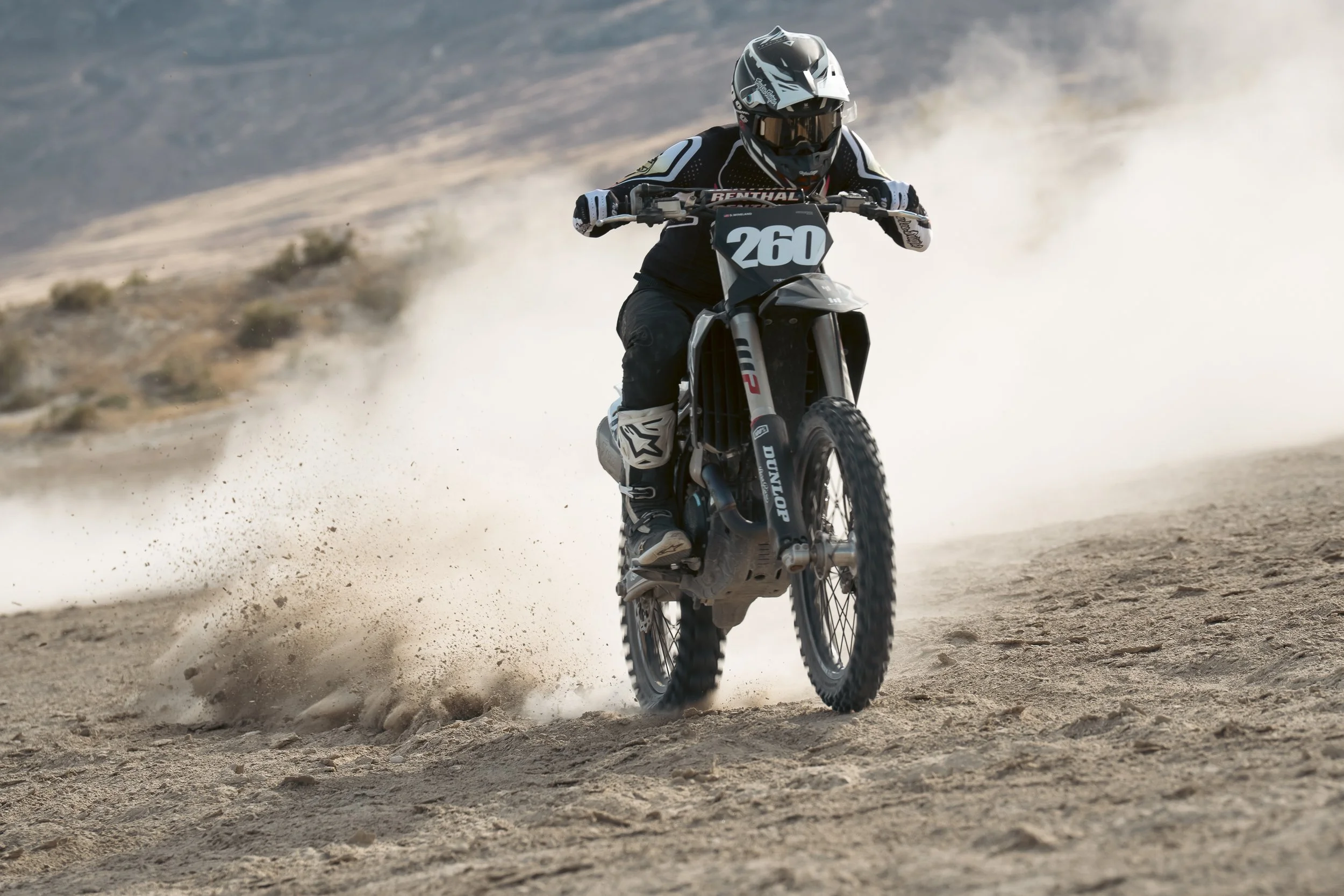 MOTO-47.jpg
