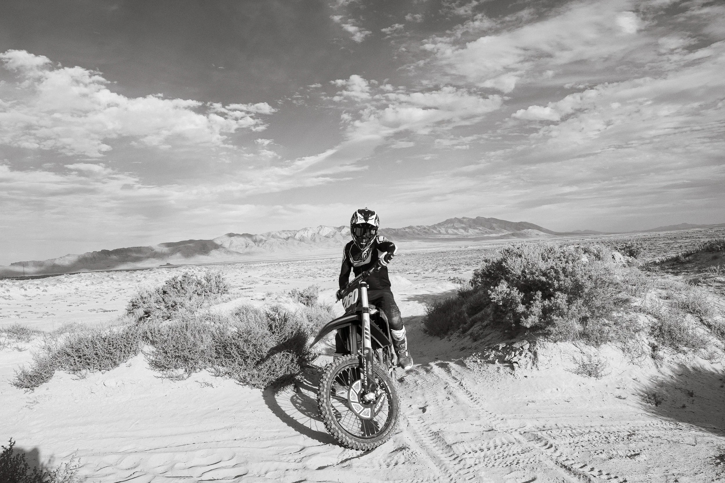 MOTO-72.jpg