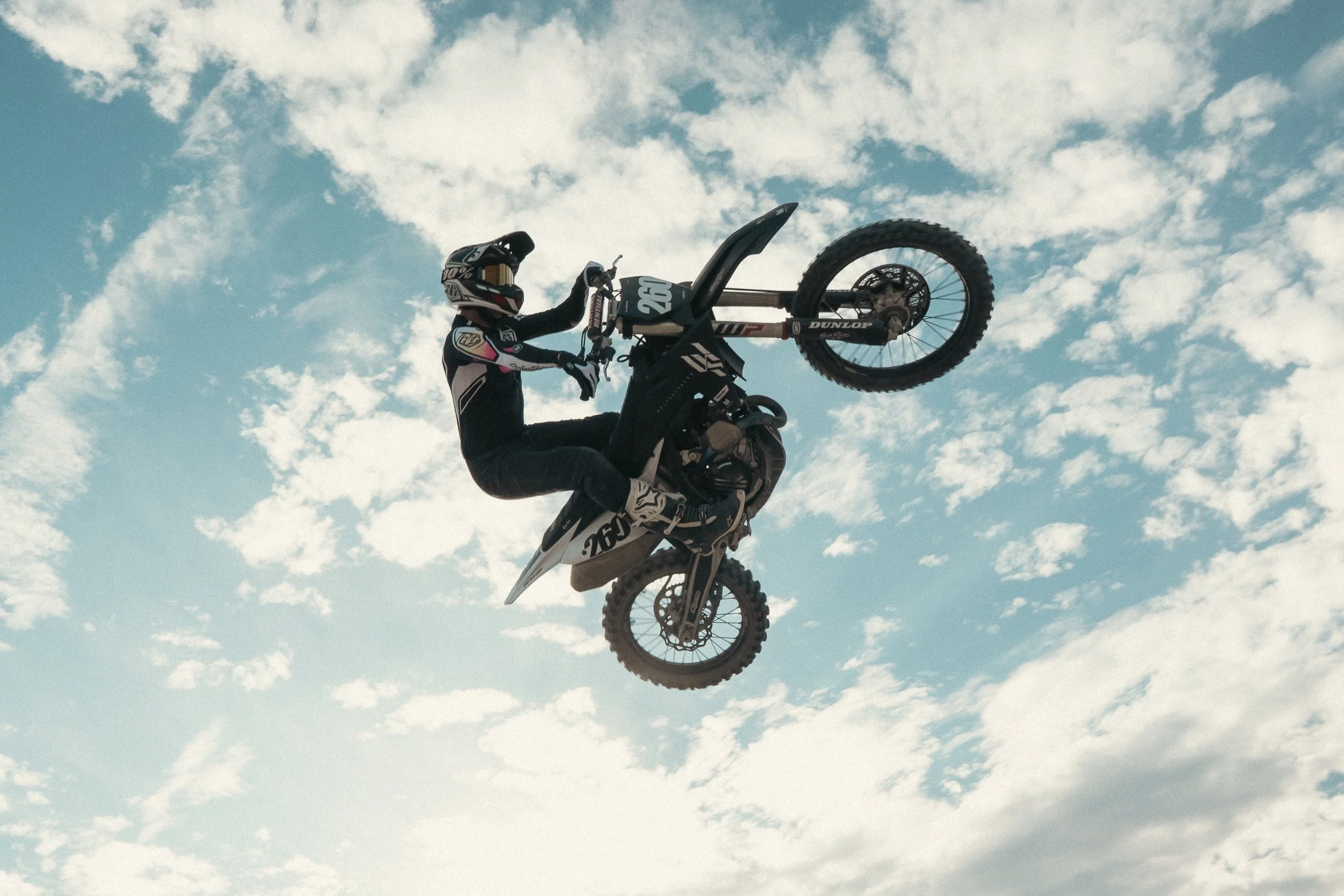 MOTO-77.jpg