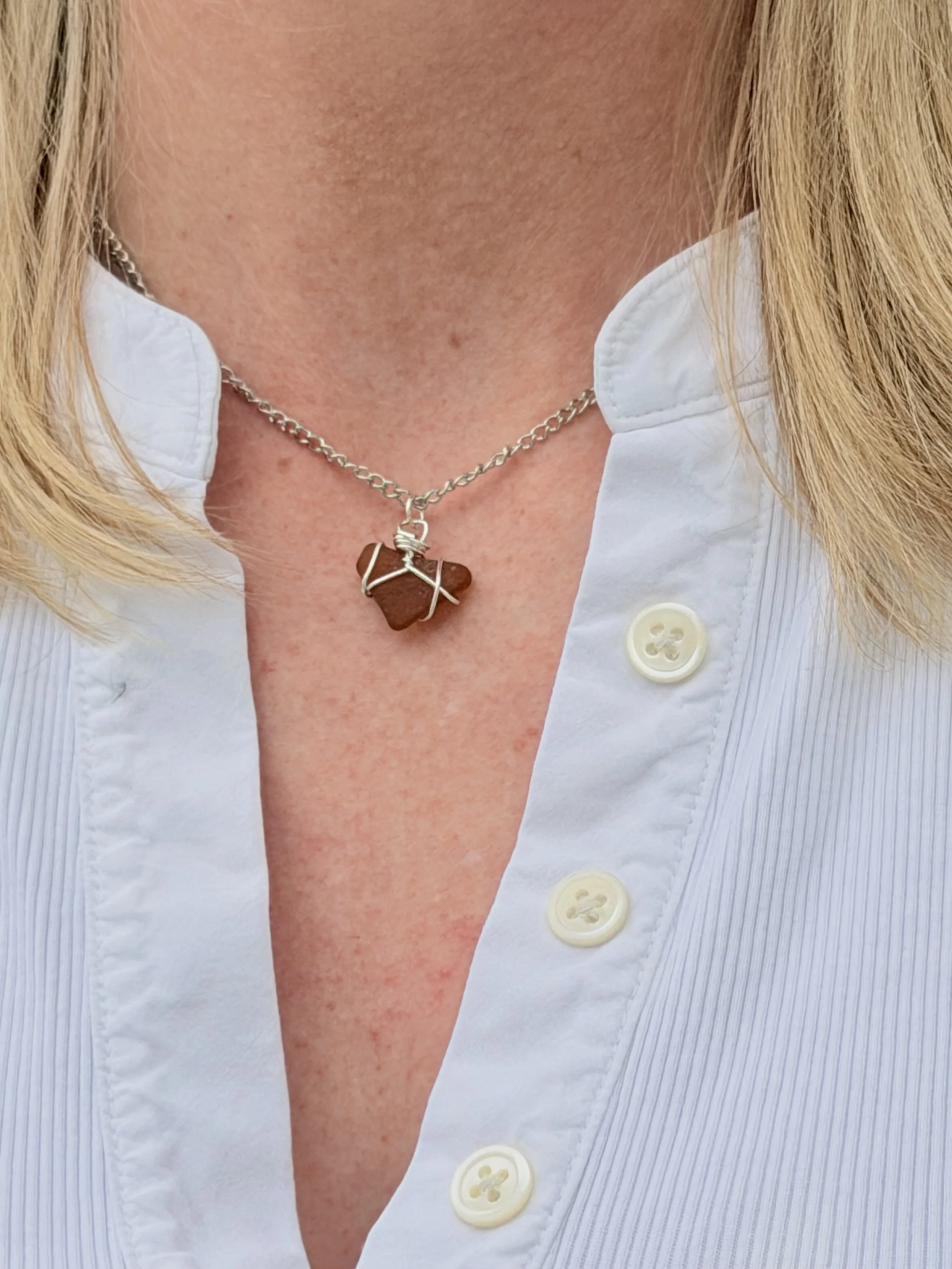 The Bay Heart Amber Choker