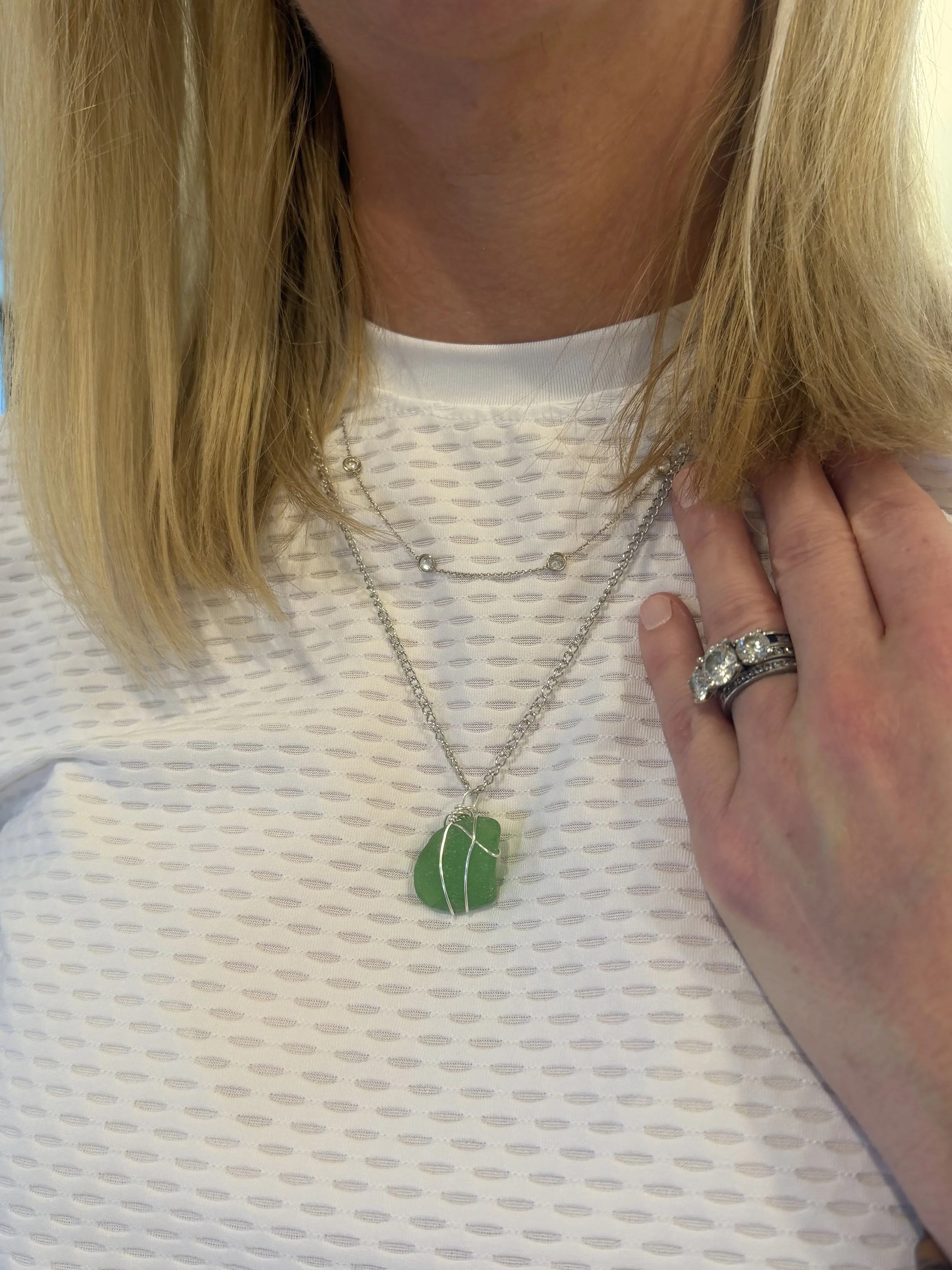 The Emerald Tide Kelly Green Pendant