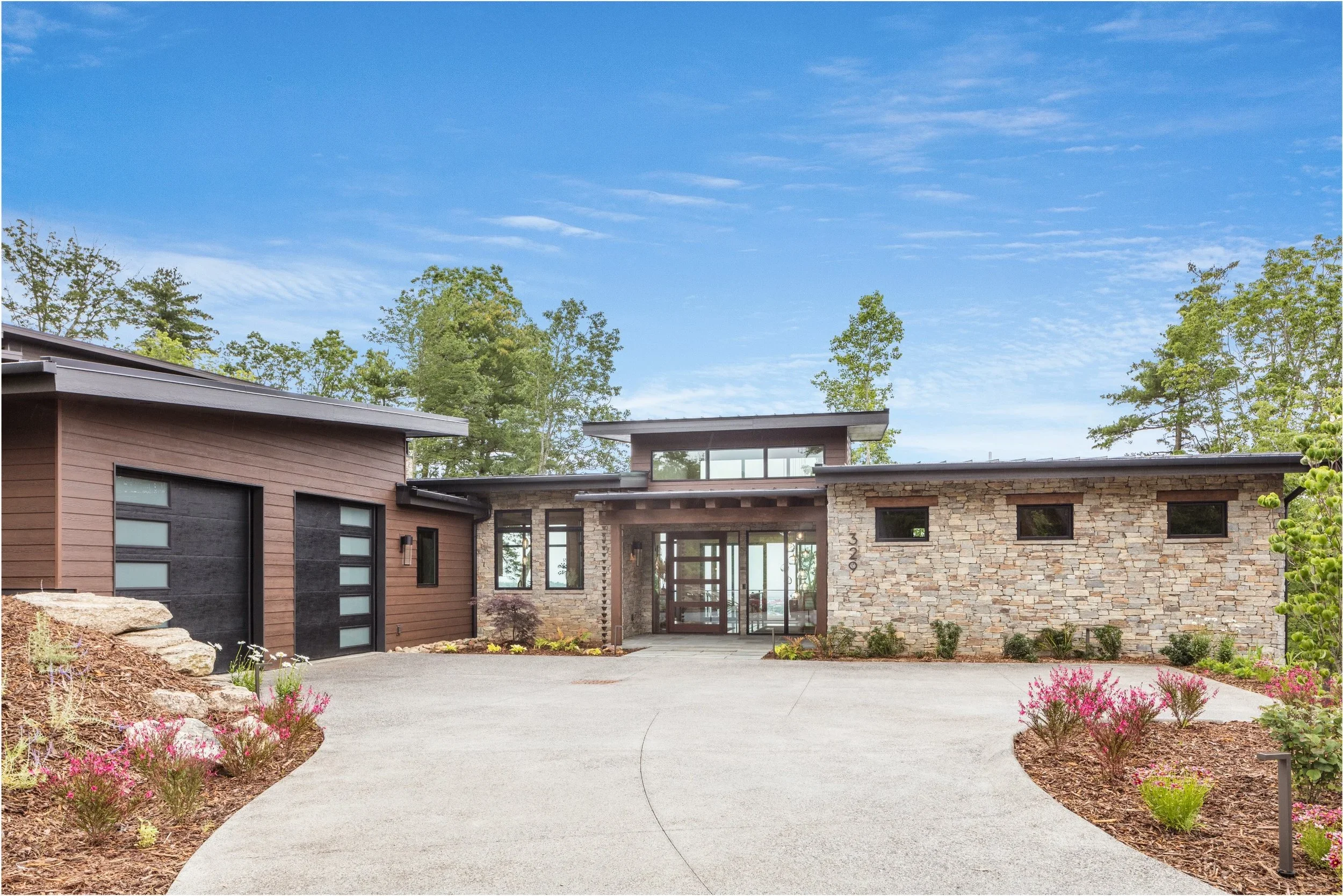 The Modern Mountain Retreat