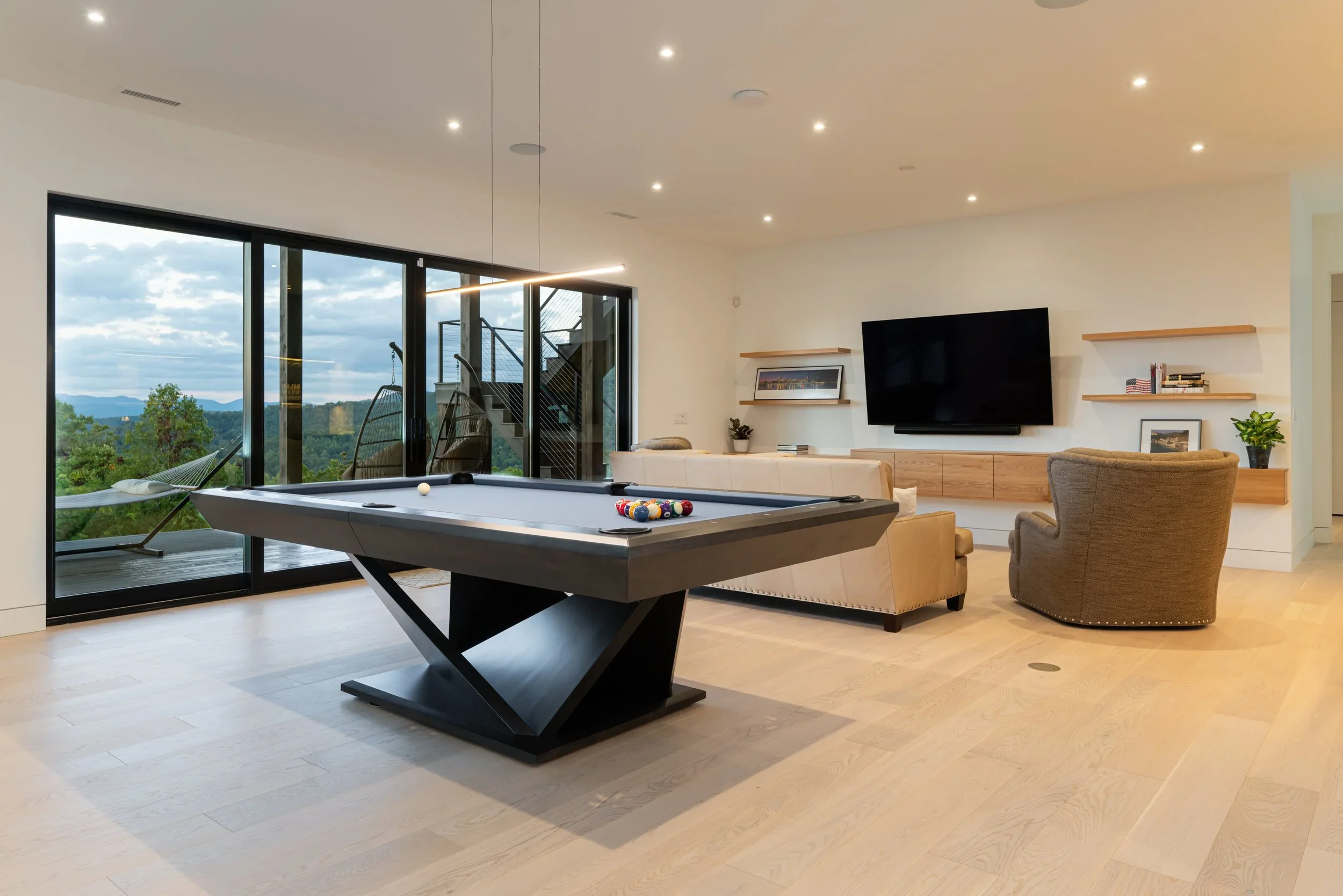 Summit+Modern_Lower+Level-1.jpg.webp