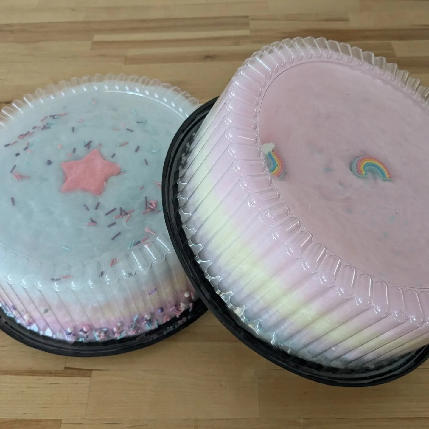 Need a cotton candy cake for your next party? 🤤