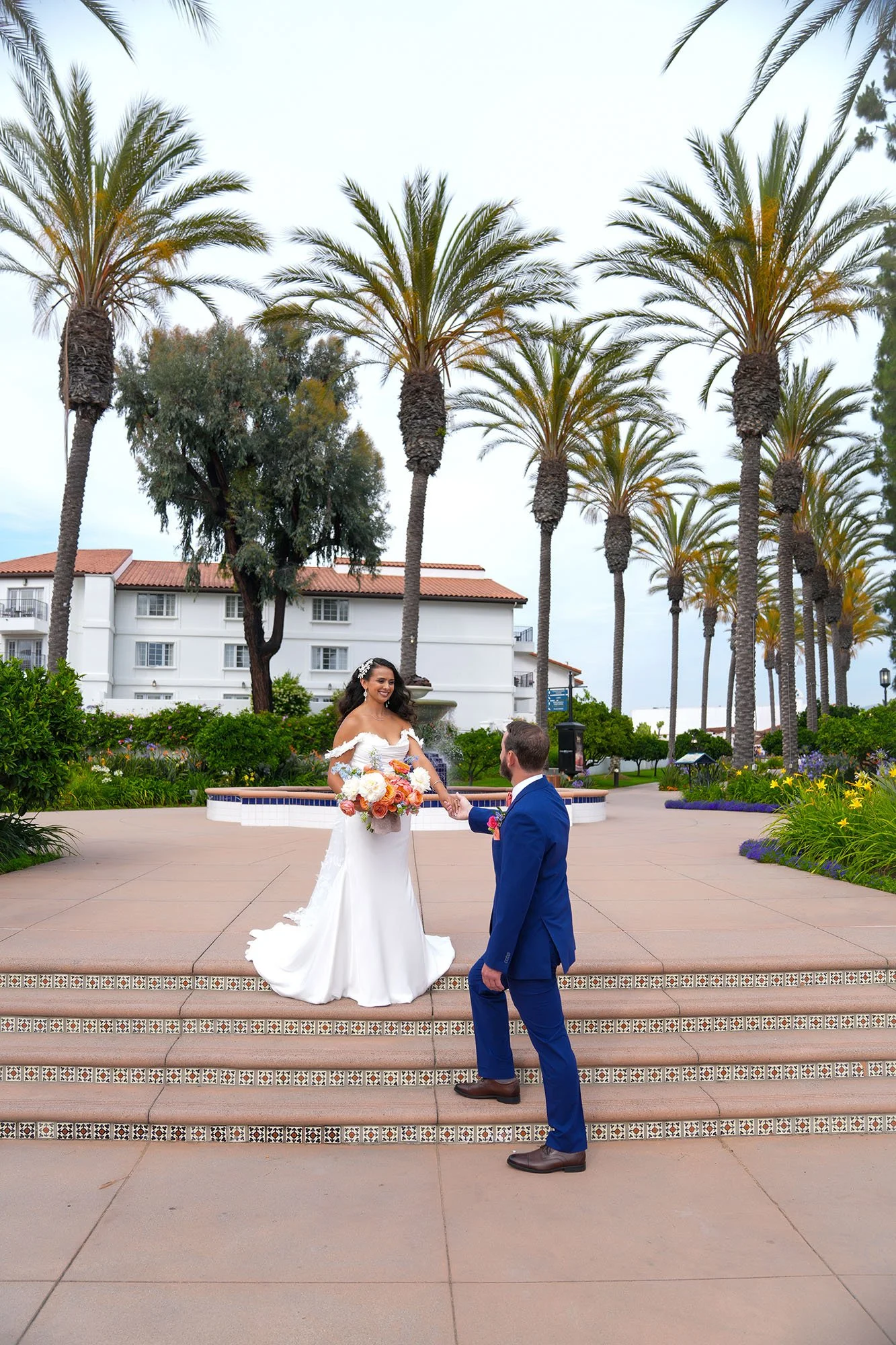 omni-la-costa-resort-courtyard-wedding-portrait.jpg
