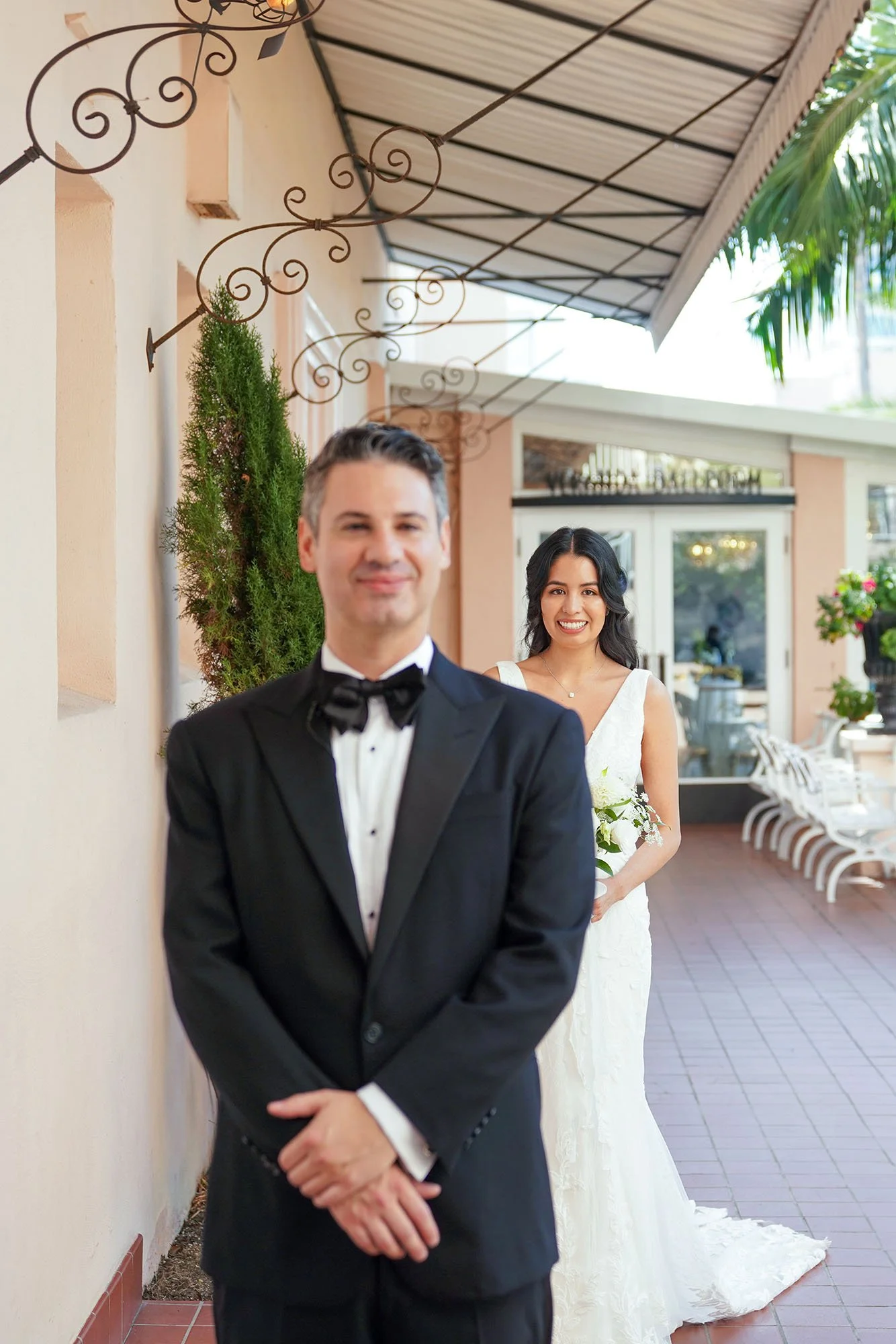 la-valencia-hotel-wedding-first-look.jpg
