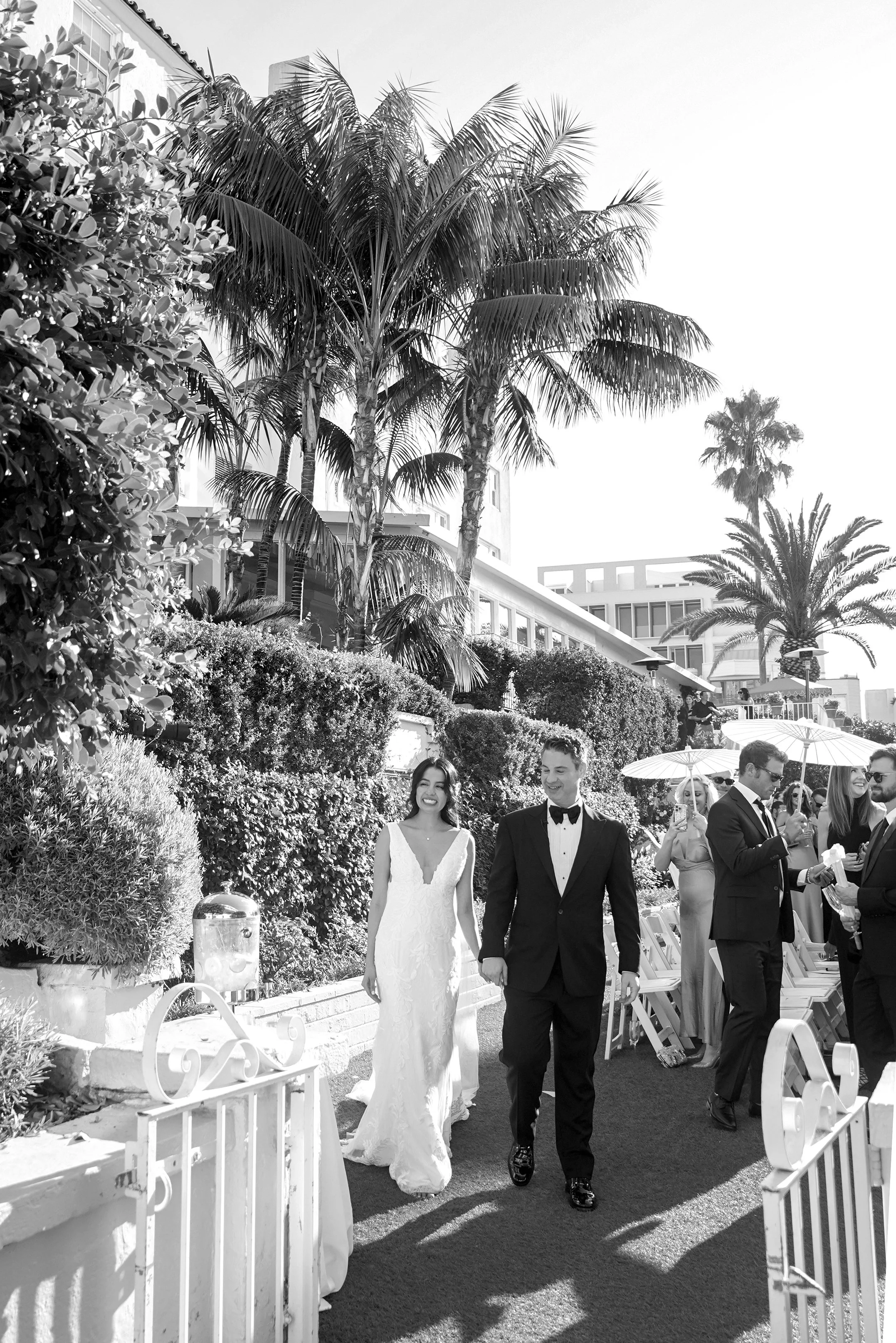 outdoor-estate-wedding-recessional.JPG