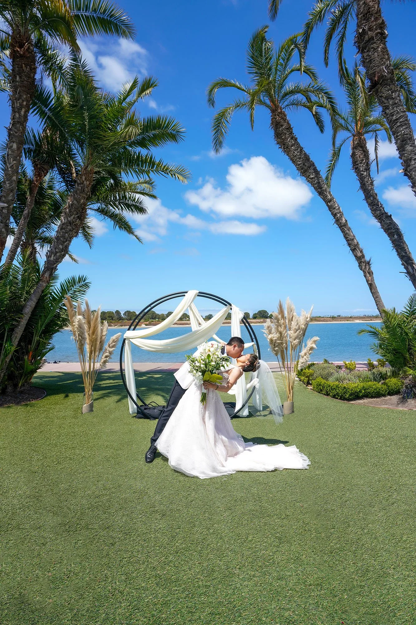 outdoor-palm-tree-wedding-ceremony-san-diego.jpg