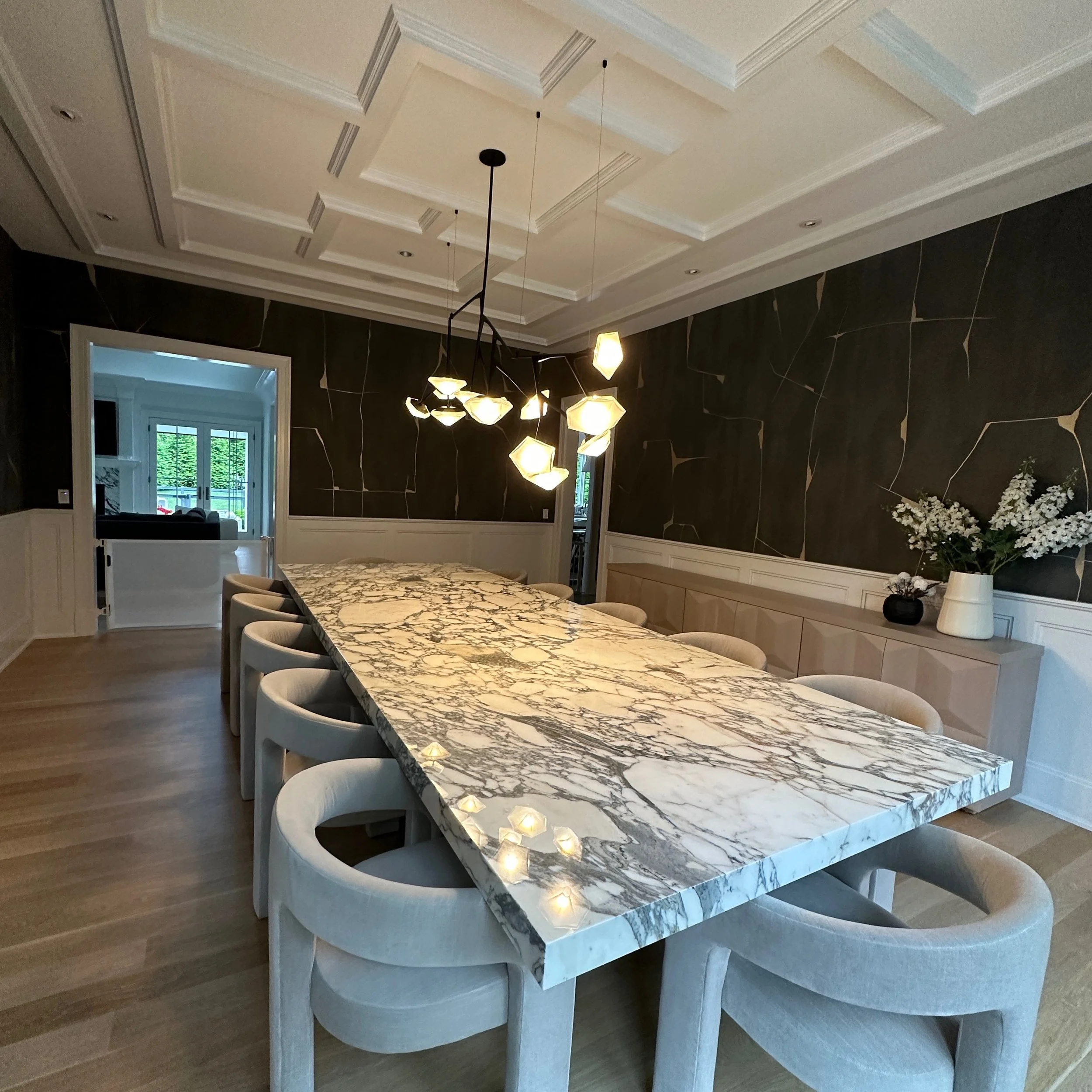 Precision Brings Every Detail Together.
A flawless installation isn't just about making it work&mdash;it's about making every detail align exactly as intended.
