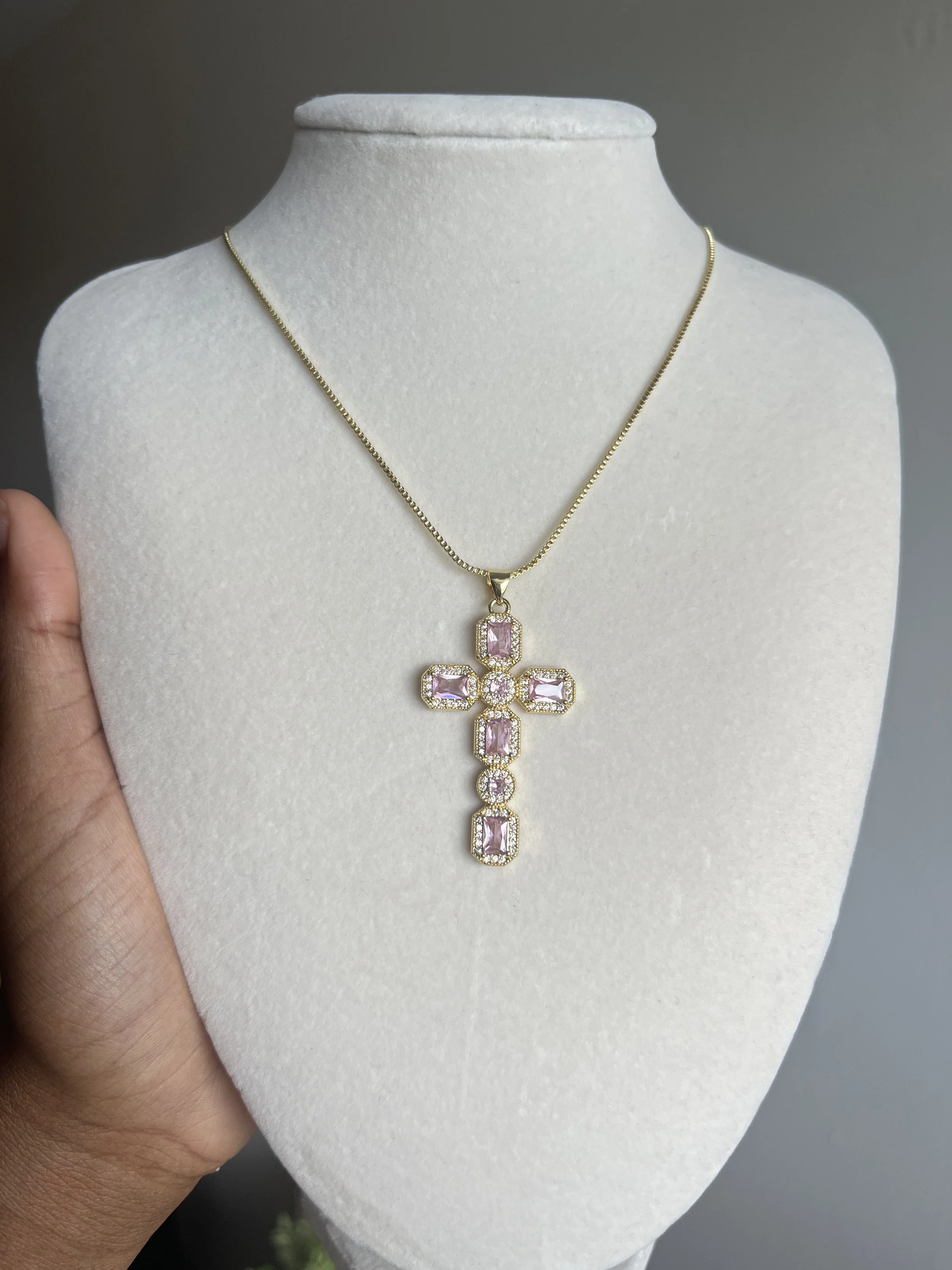 NEW! Eternal cross necklace (pink)