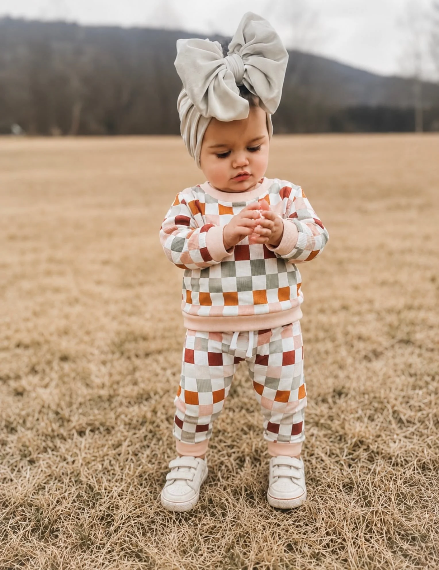 We love all things checkered, and this pastel color scheme just takes it to a whole new level 😍😍