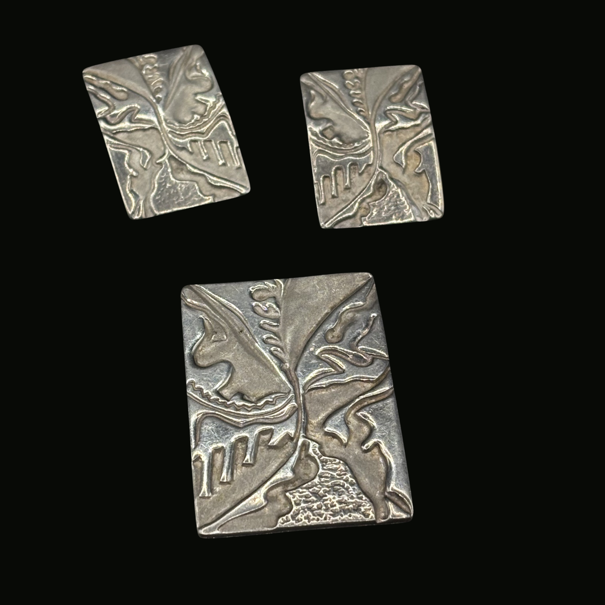 Signed art of the soul “courage collection” sterling silver pendant and earring set