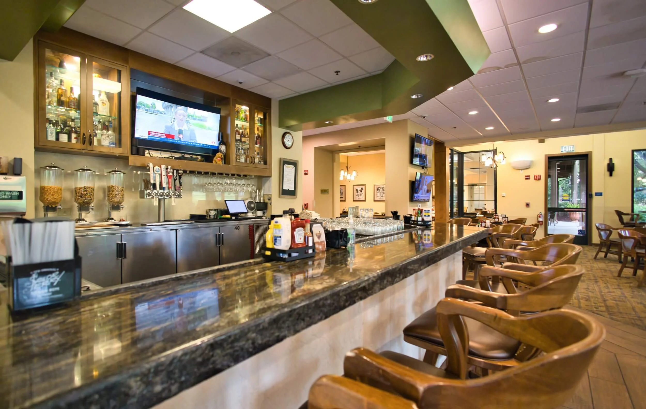 clubhouse-bar_A3494.jpeg