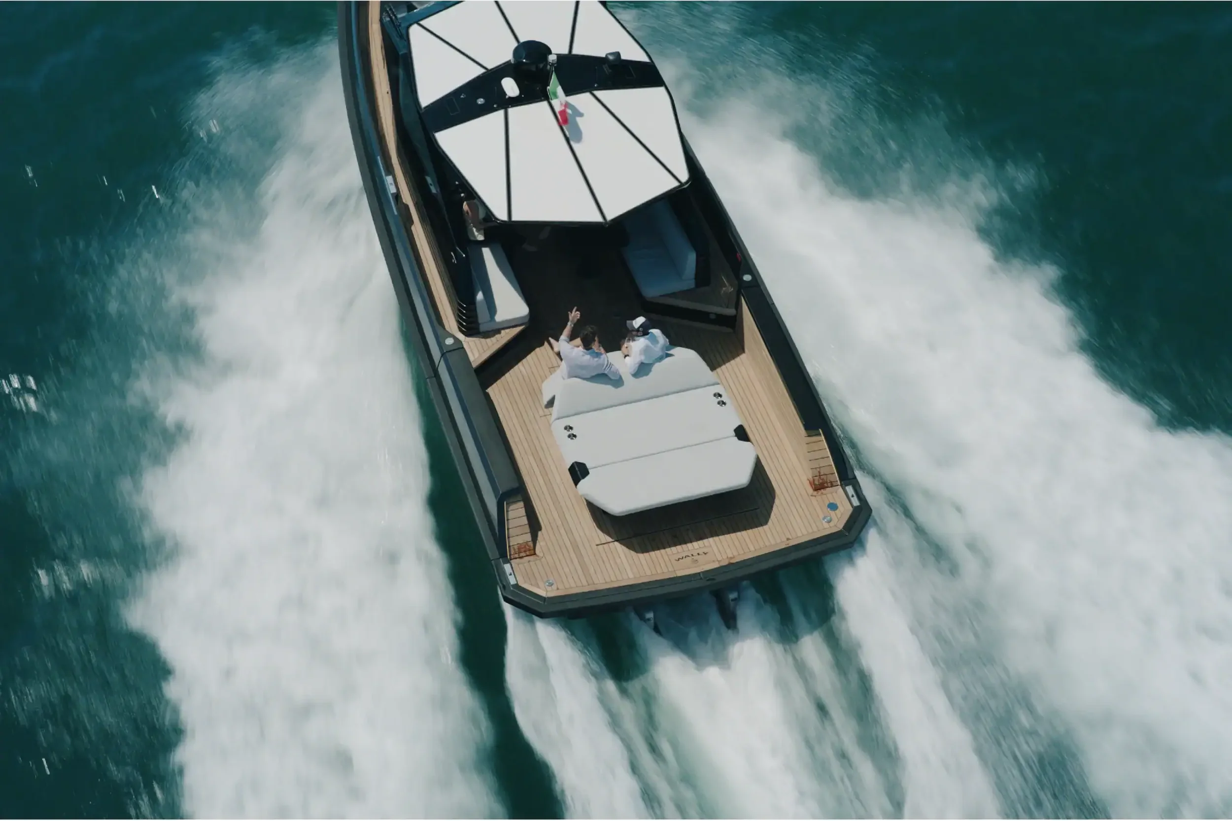 Lussomare, luxury yacht transfers and experiences, Auckland New Zealand