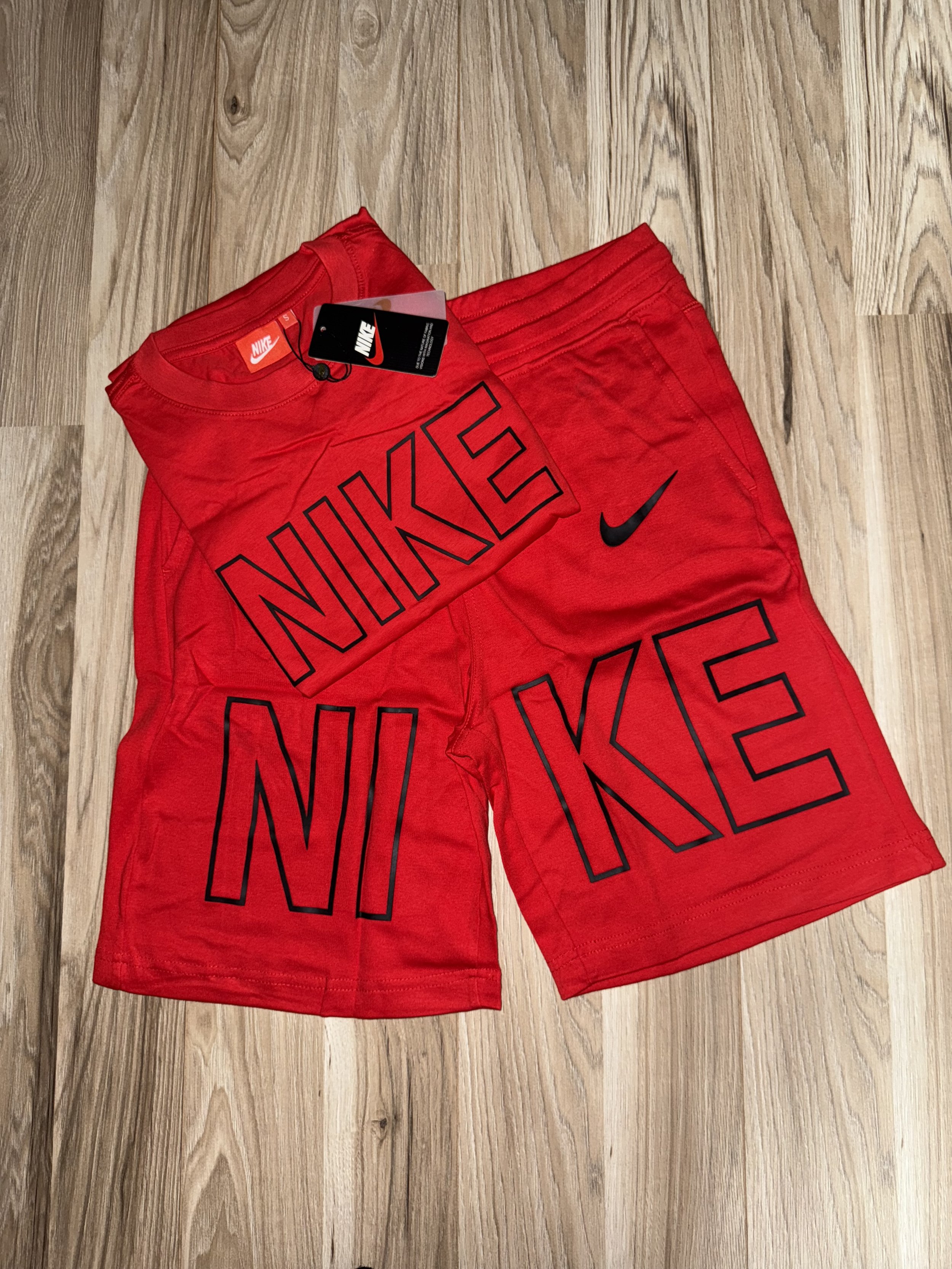 Nike Outline Short Set