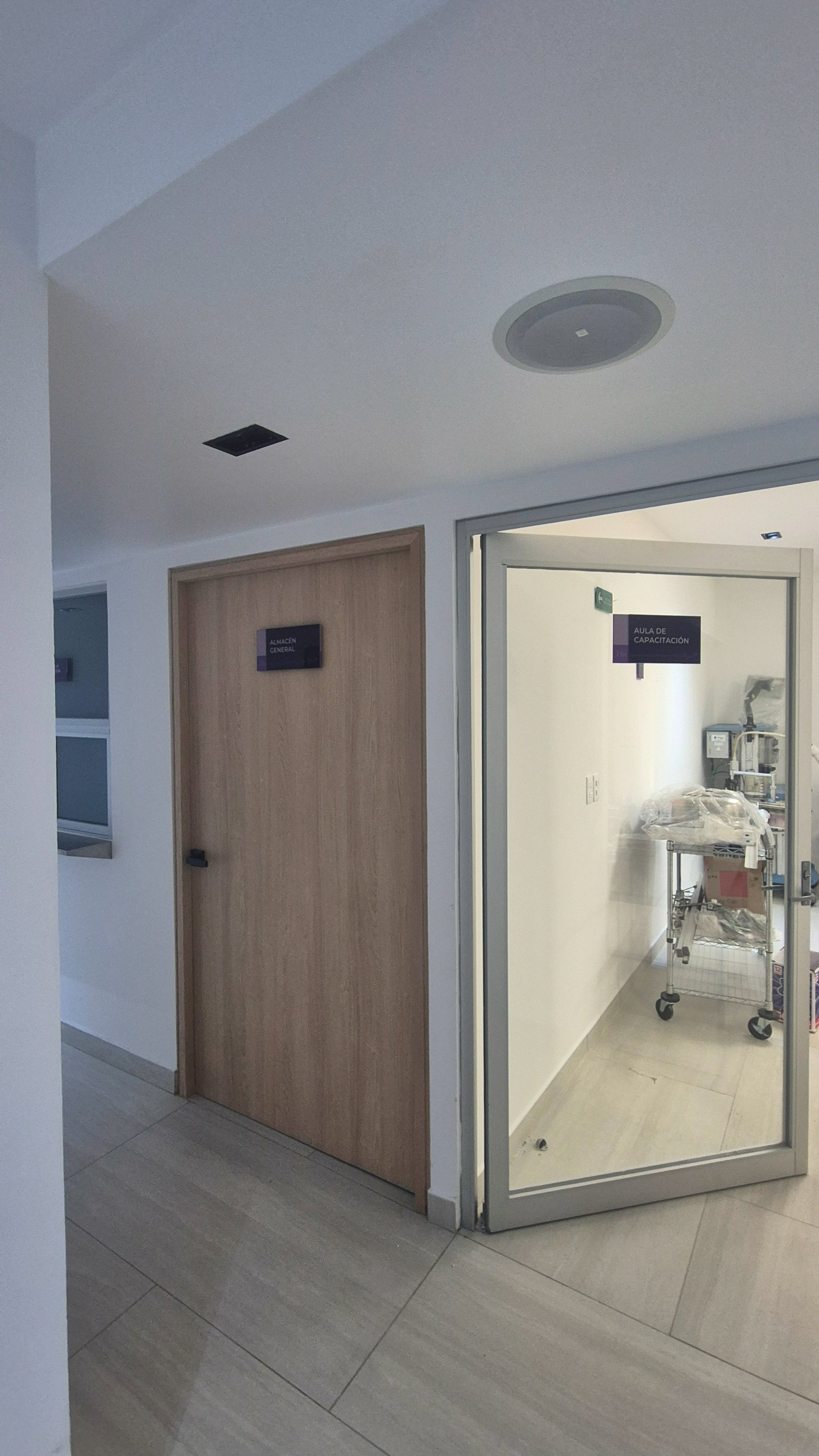 Sistema de sonido para voceo y ambientación en hospital Haltus Hope.
