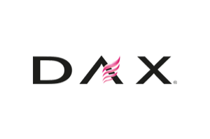 Logotipo de DAX con letras negras y un elemento de color rosa y blancas en el centro.