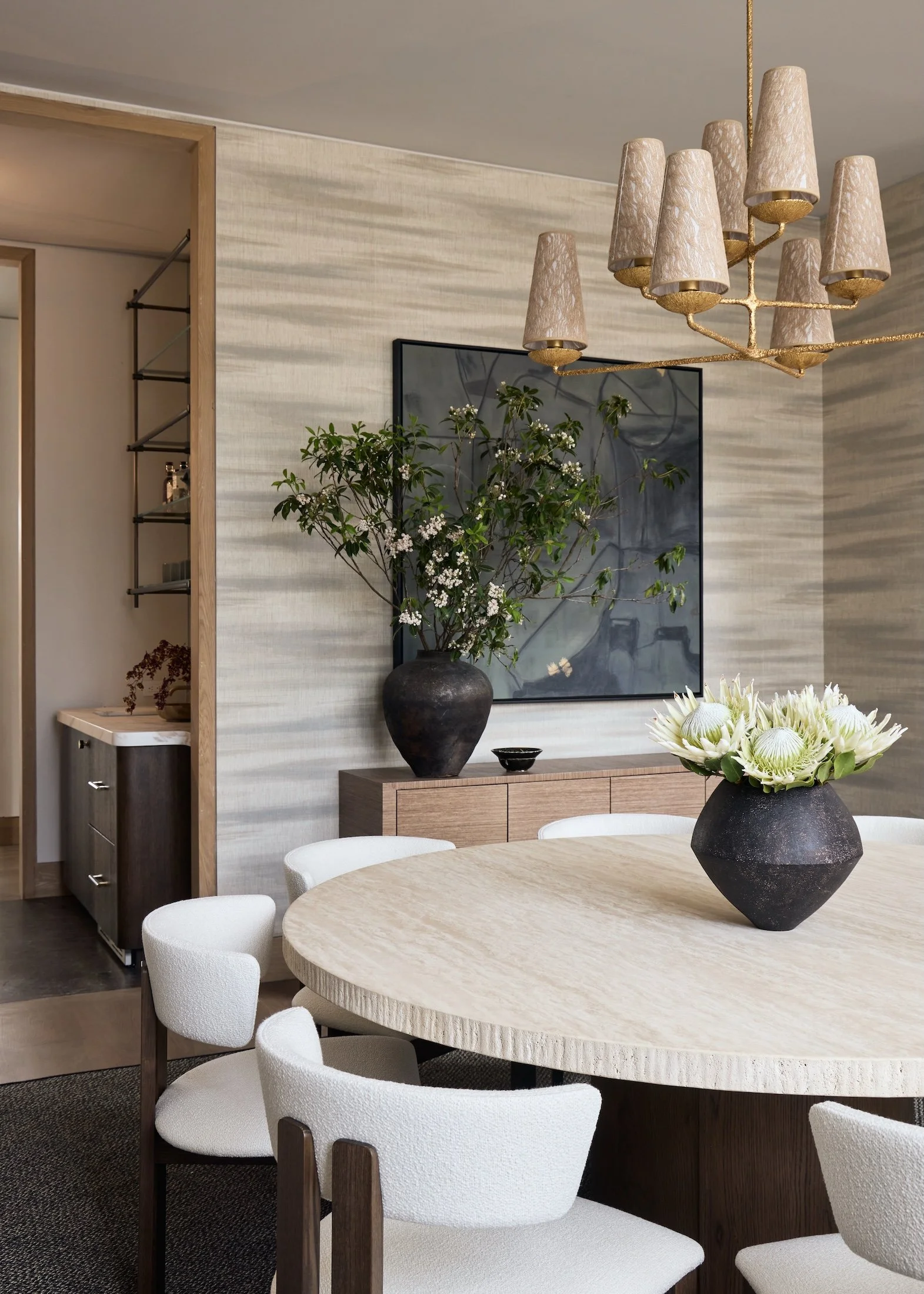 Parlato-Development-Group-479-Pauls-Lane-Dining-Room-Round-Table.JPG